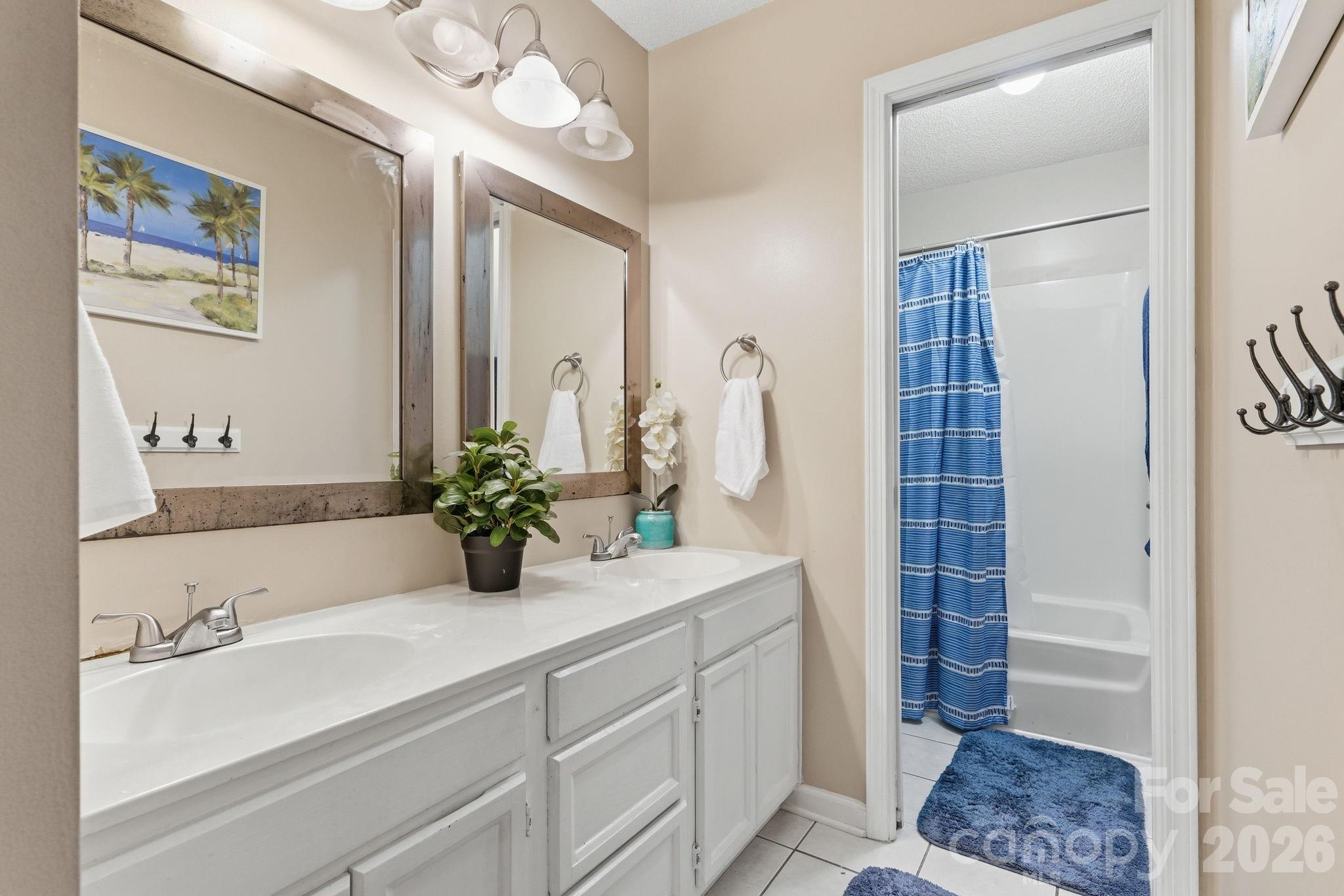 4219 Beauvista Drive — Charlotte