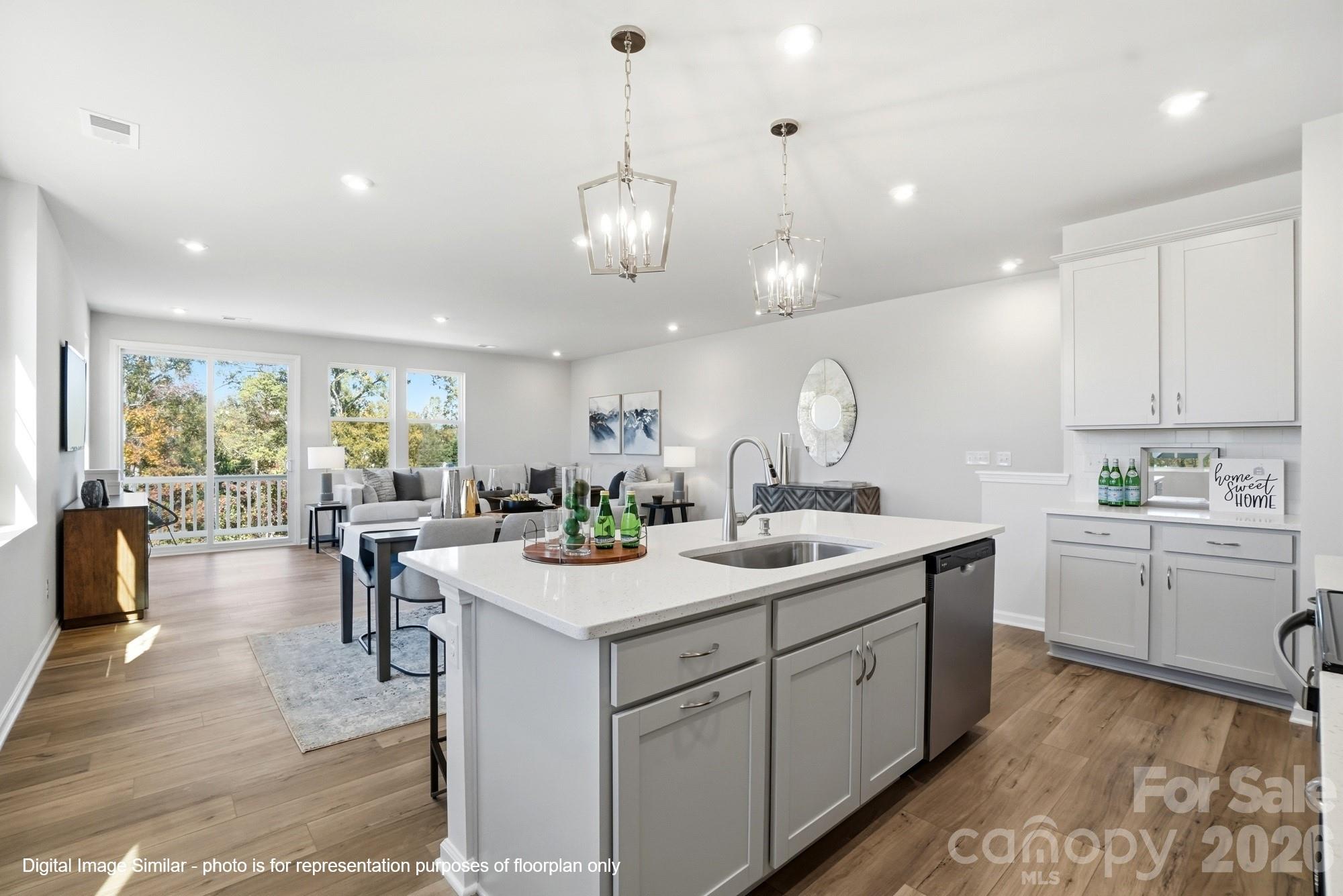 2574 Selbourne Drive — Gastonia