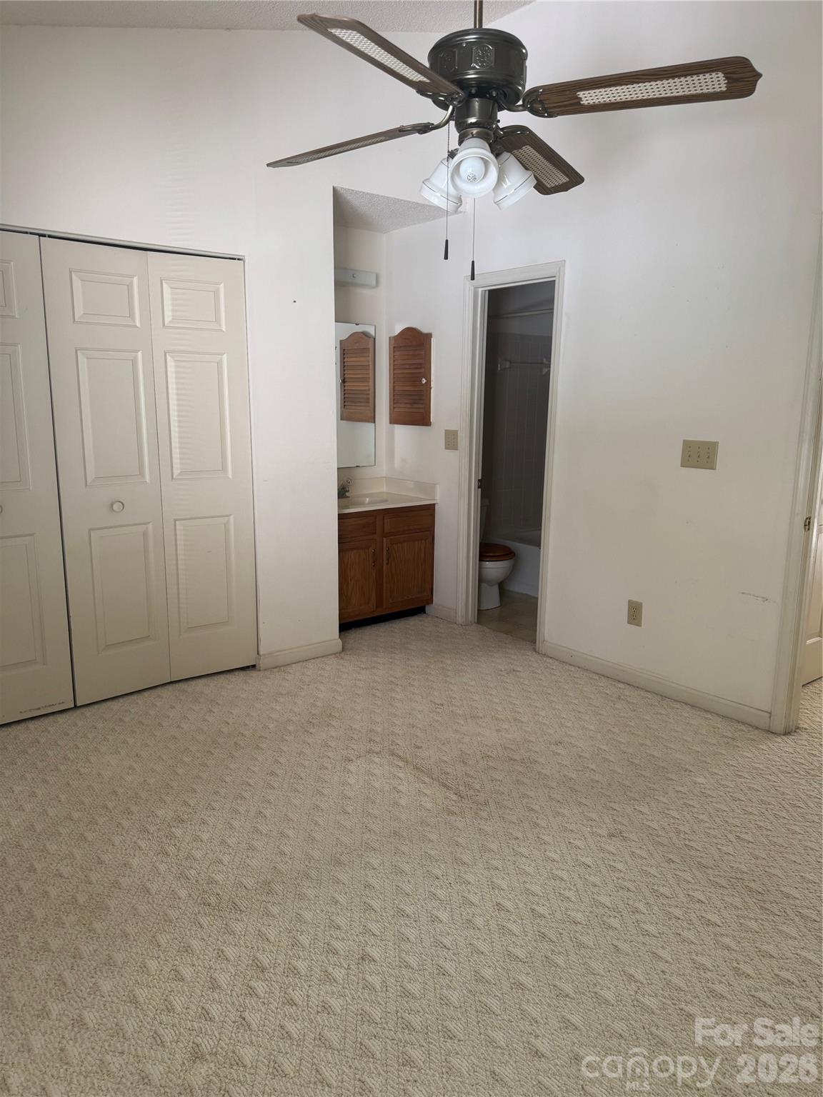 8275 Golf Ridge Drive — Charlotte