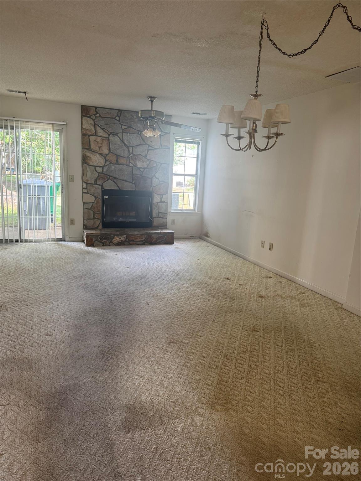 8275 Golf Ridge Drive — Charlotte