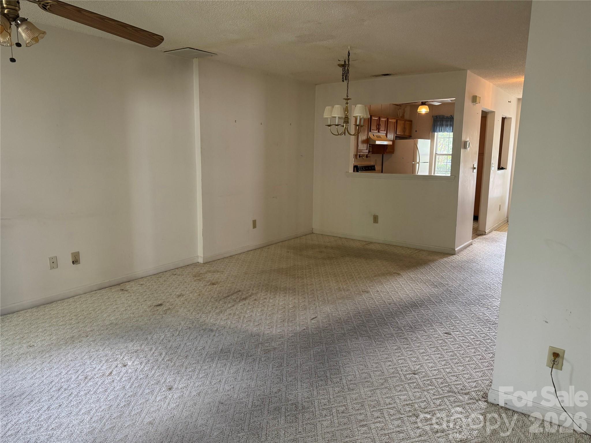 8275 Golf Ridge Drive — Charlotte