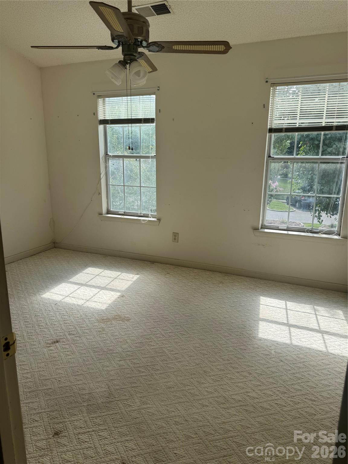 8275 Golf Ridge Drive — Charlotte