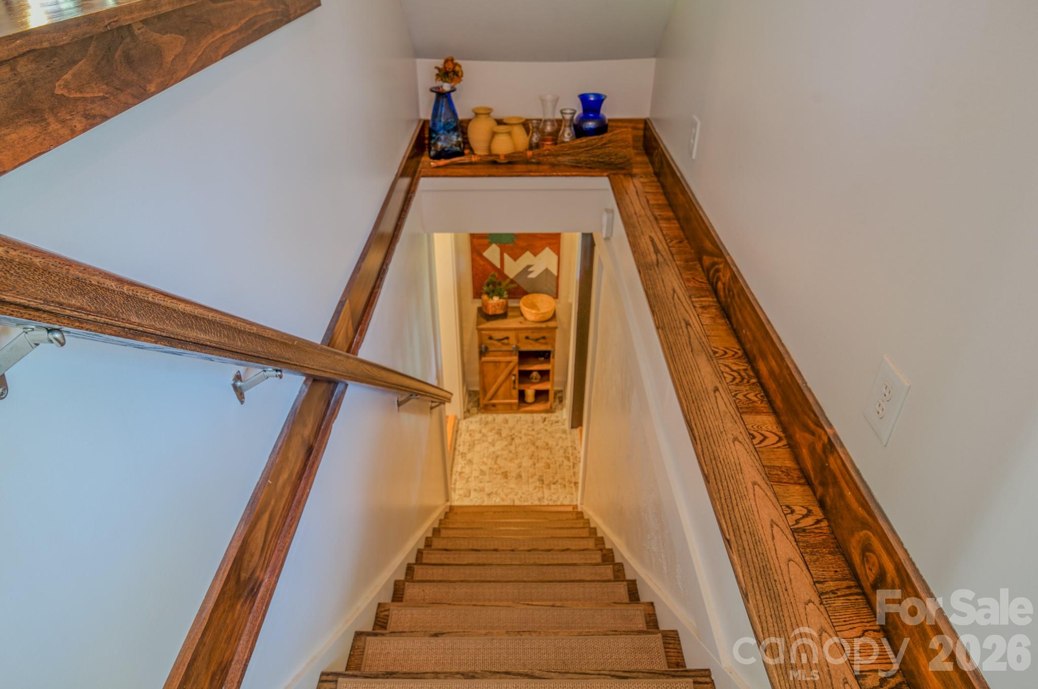 597 Tomahawk Avenue — Black Mountain