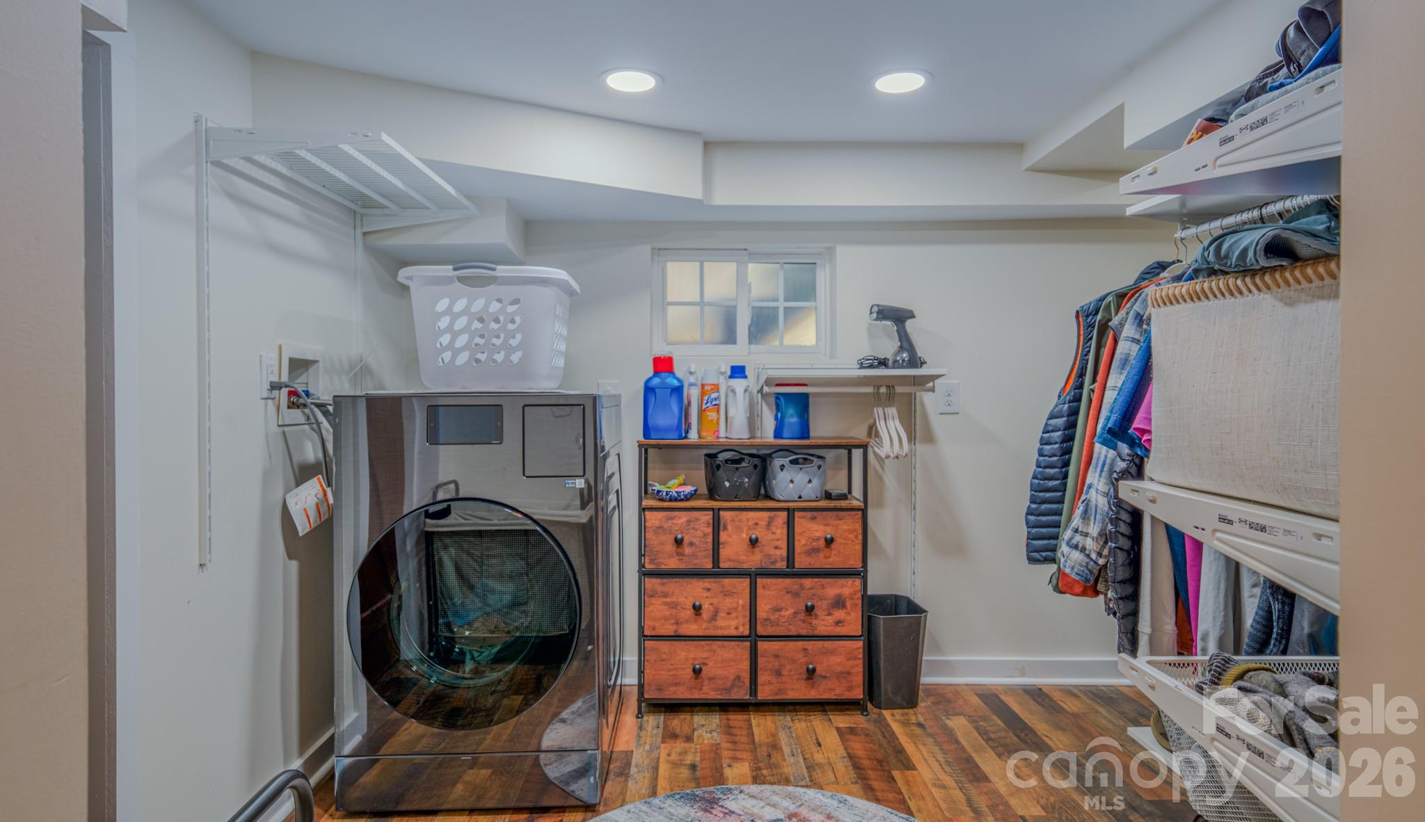 597 Tomahawk Avenue — Black Mountain