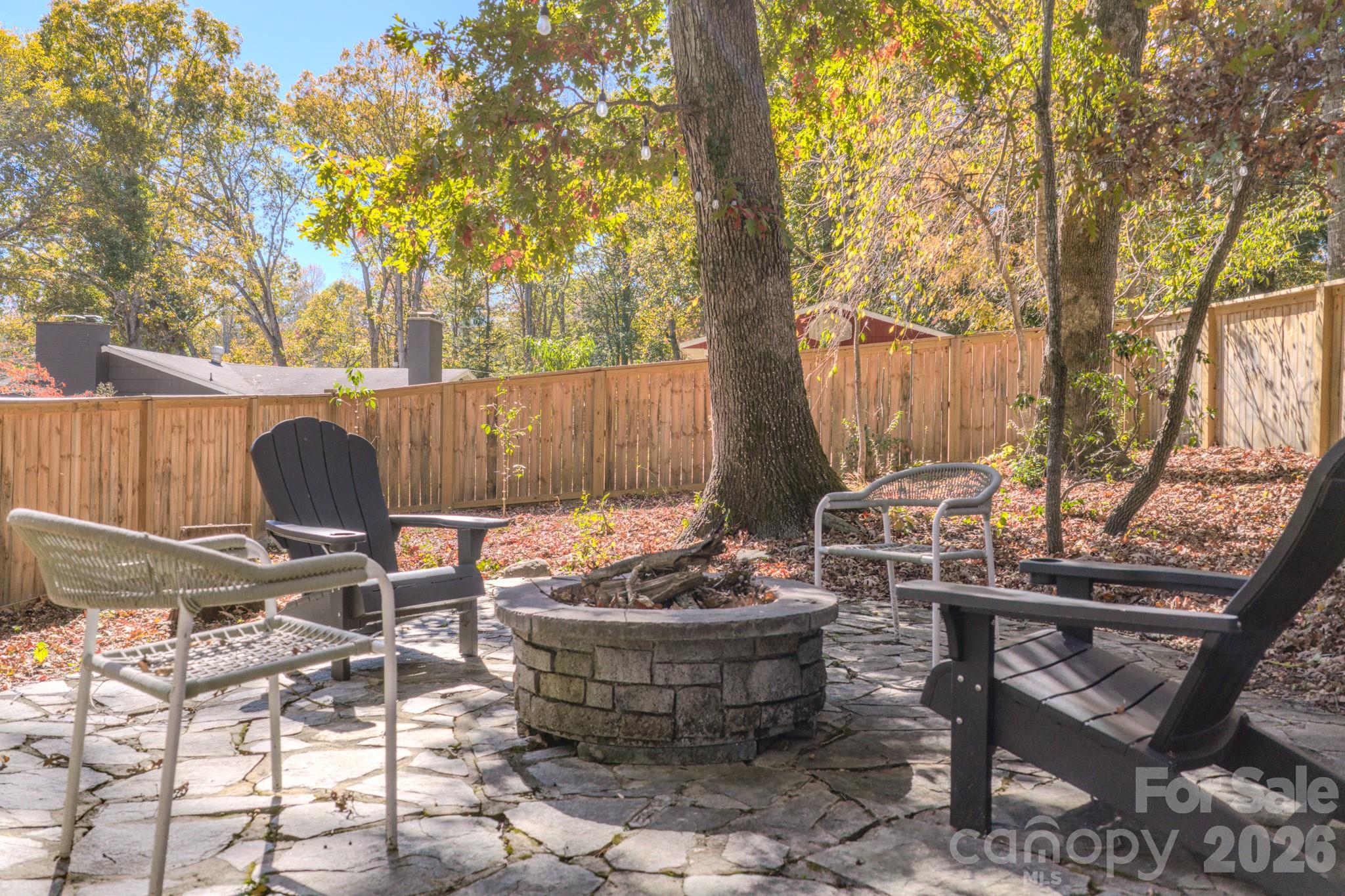 597 Tomahawk Avenue — Black Mountain