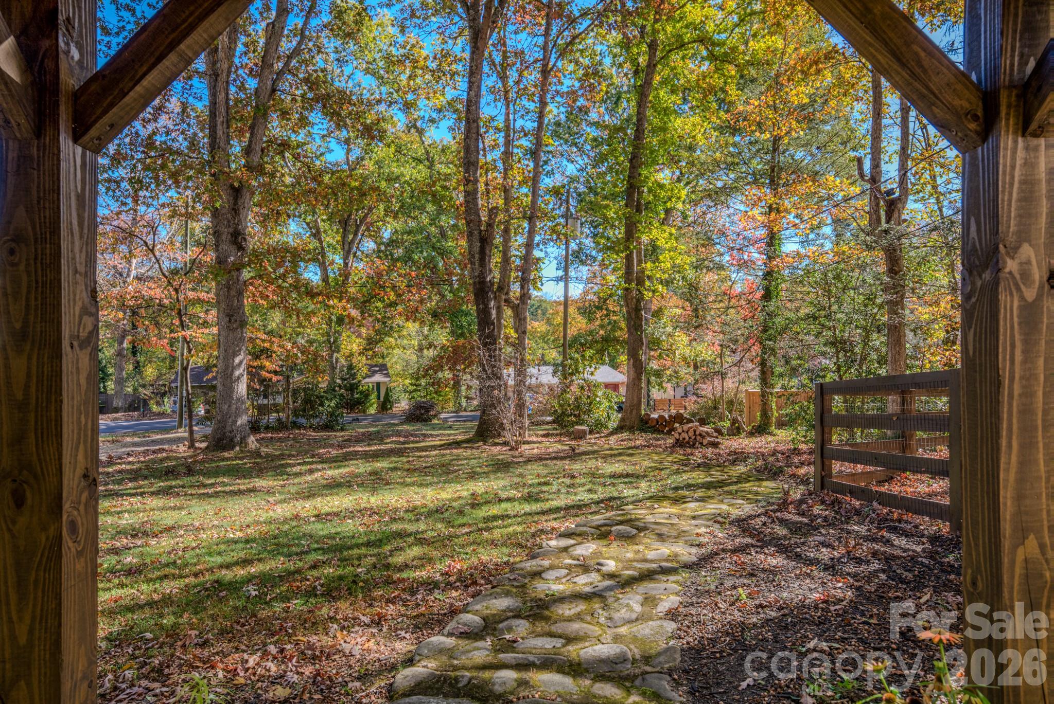 597 Tomahawk Avenue — Black Mountain