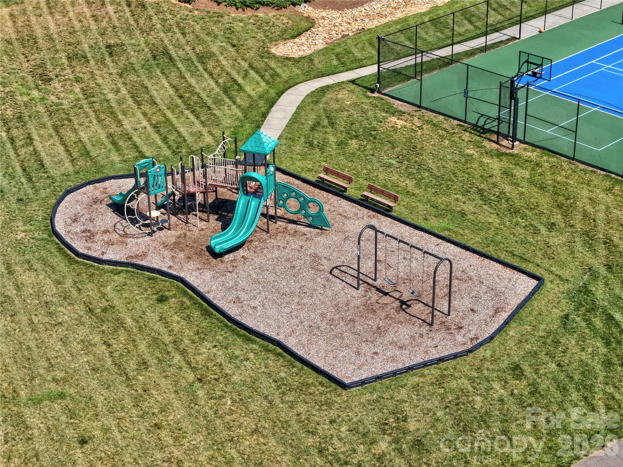 138 Campanile Drive — Mooresville