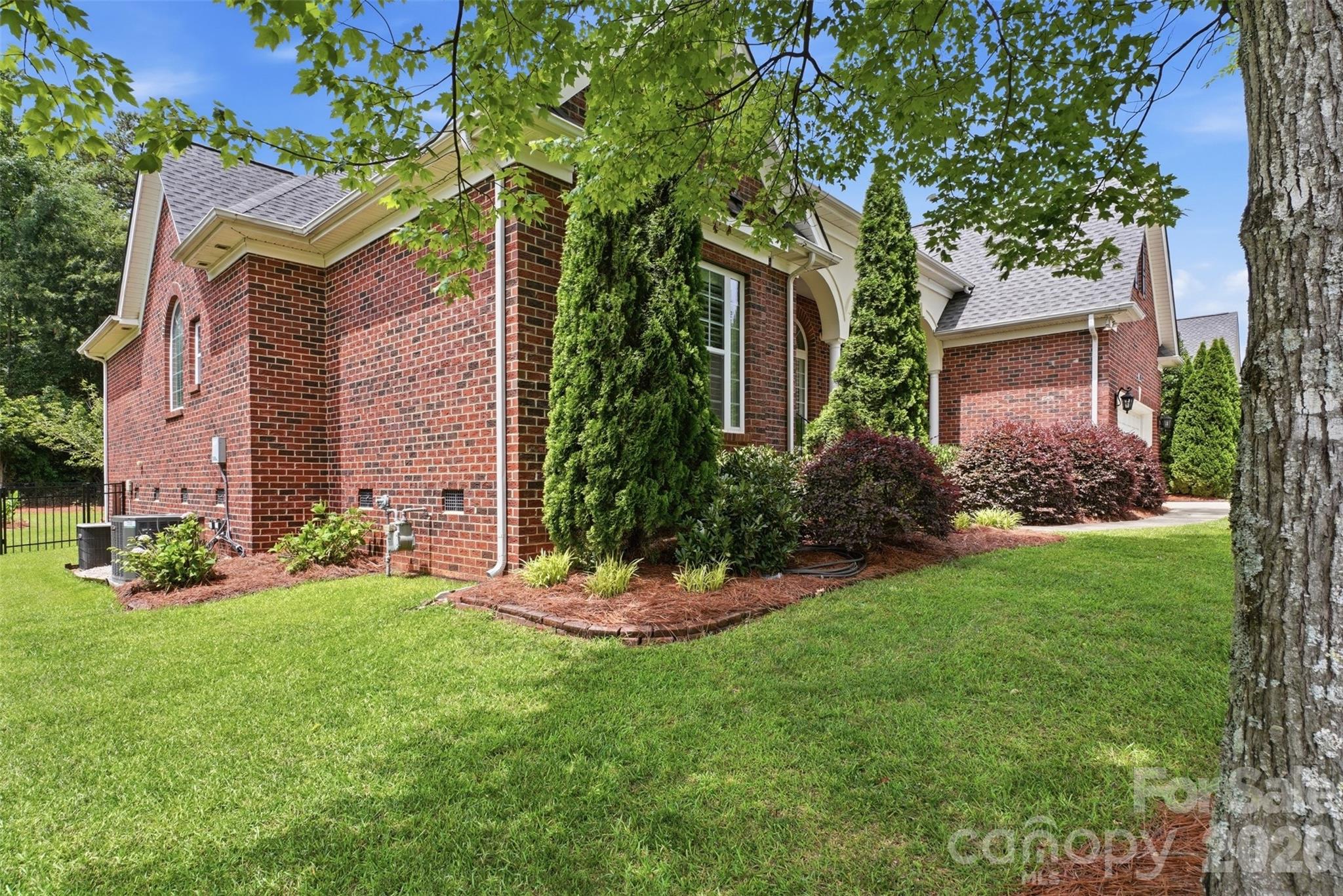 7915 Grove Hall Avenue — Mint Hill