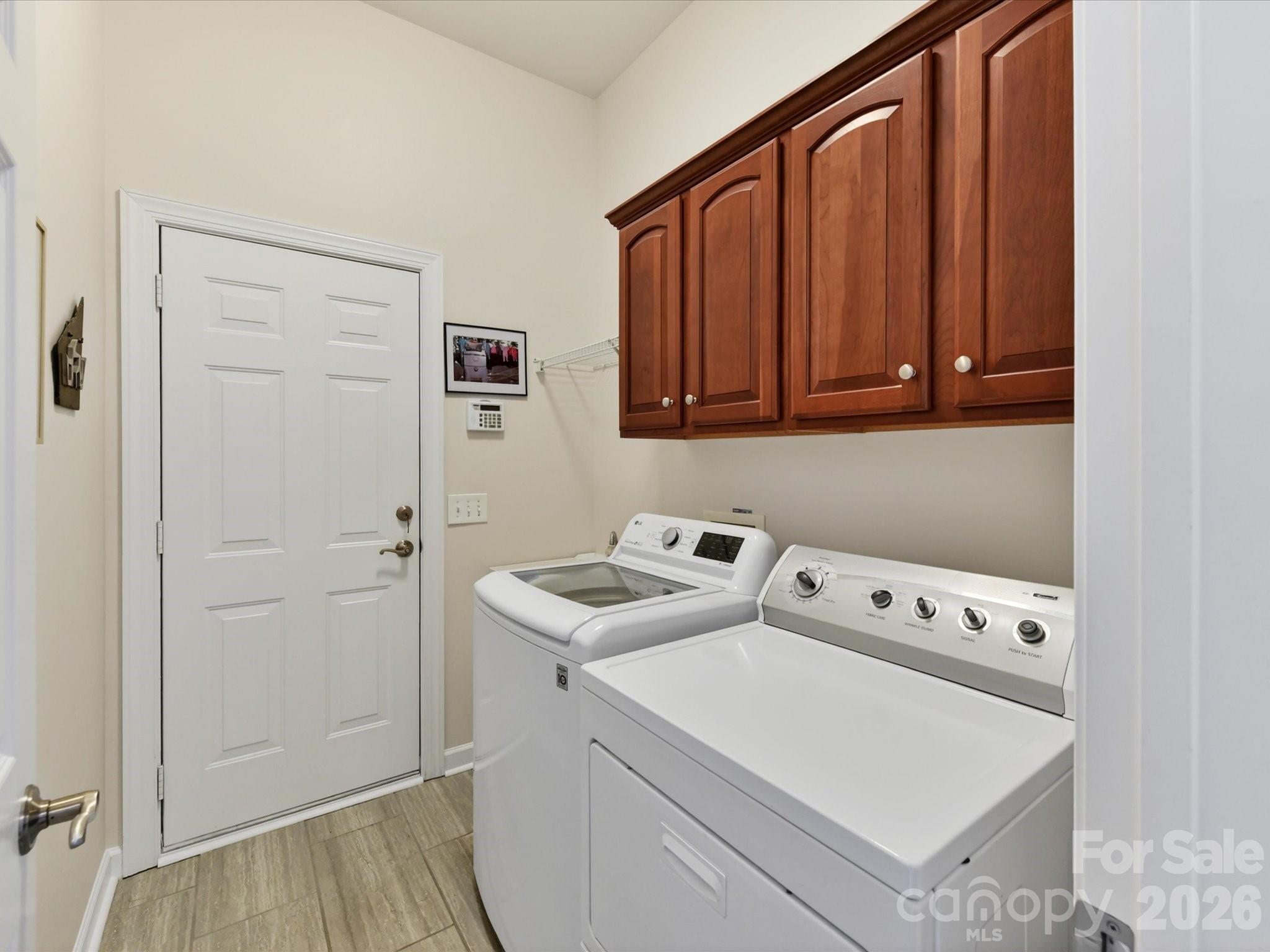 2535 Harlington Lane — Charlotte