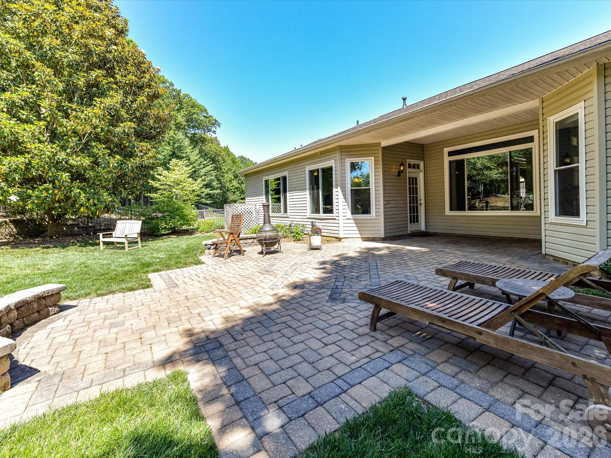 2535 Harlington Lane — Charlotte