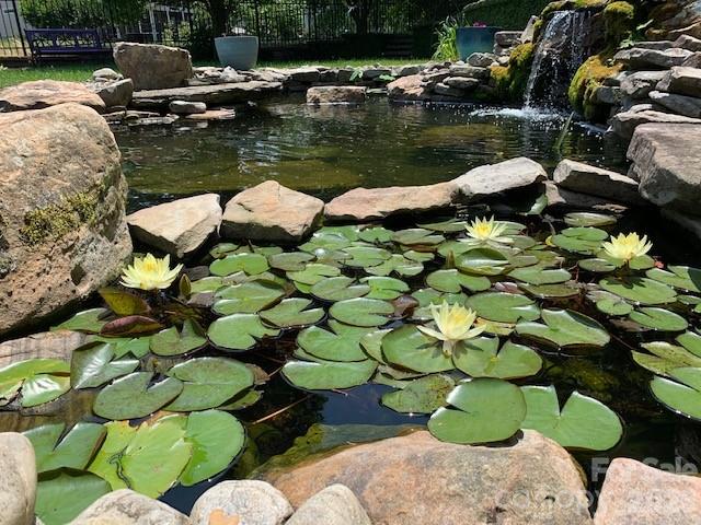 2535 Harlington Lane — Charlotte