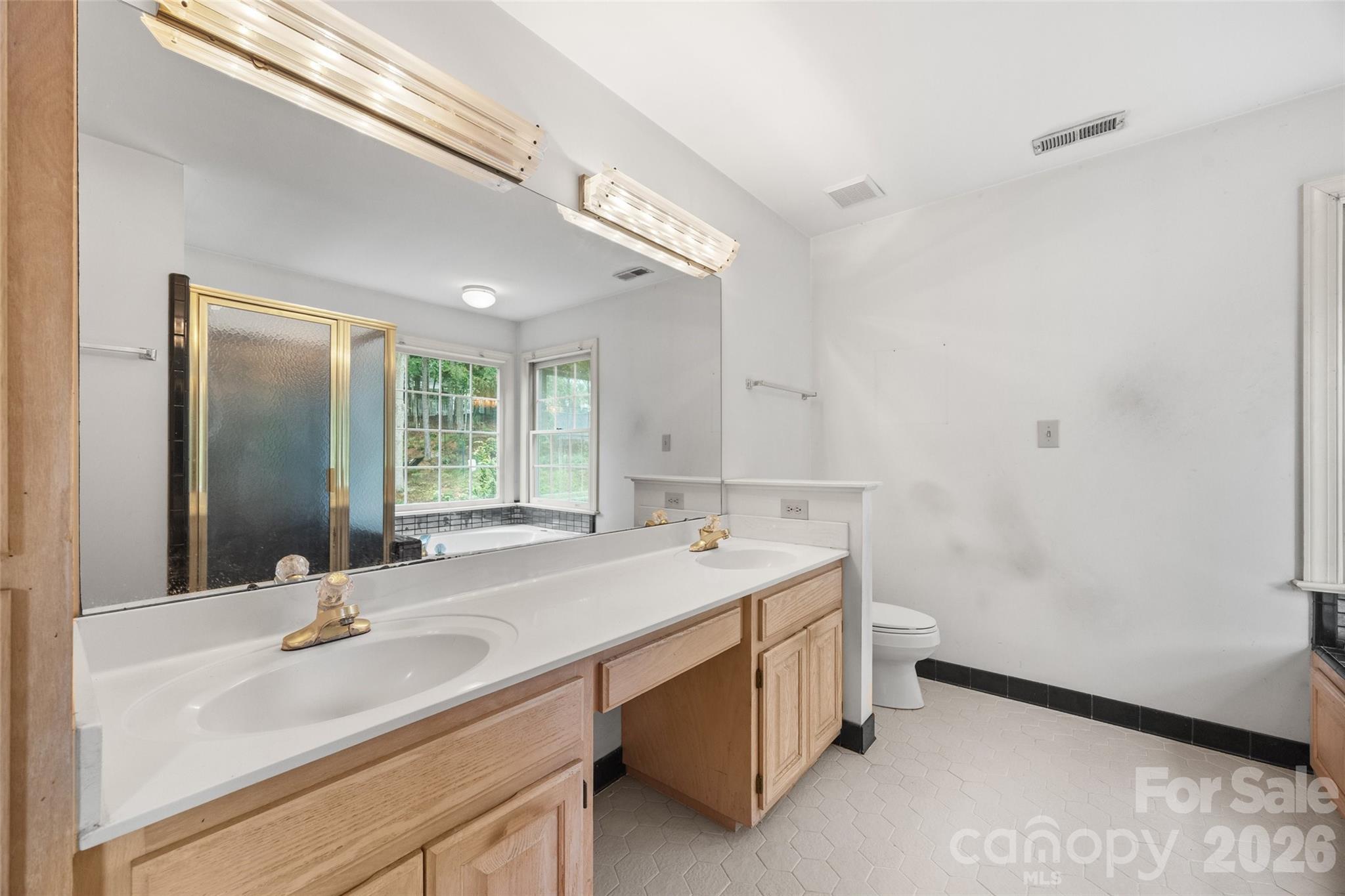 7411 Leharne Drive — Charlotte