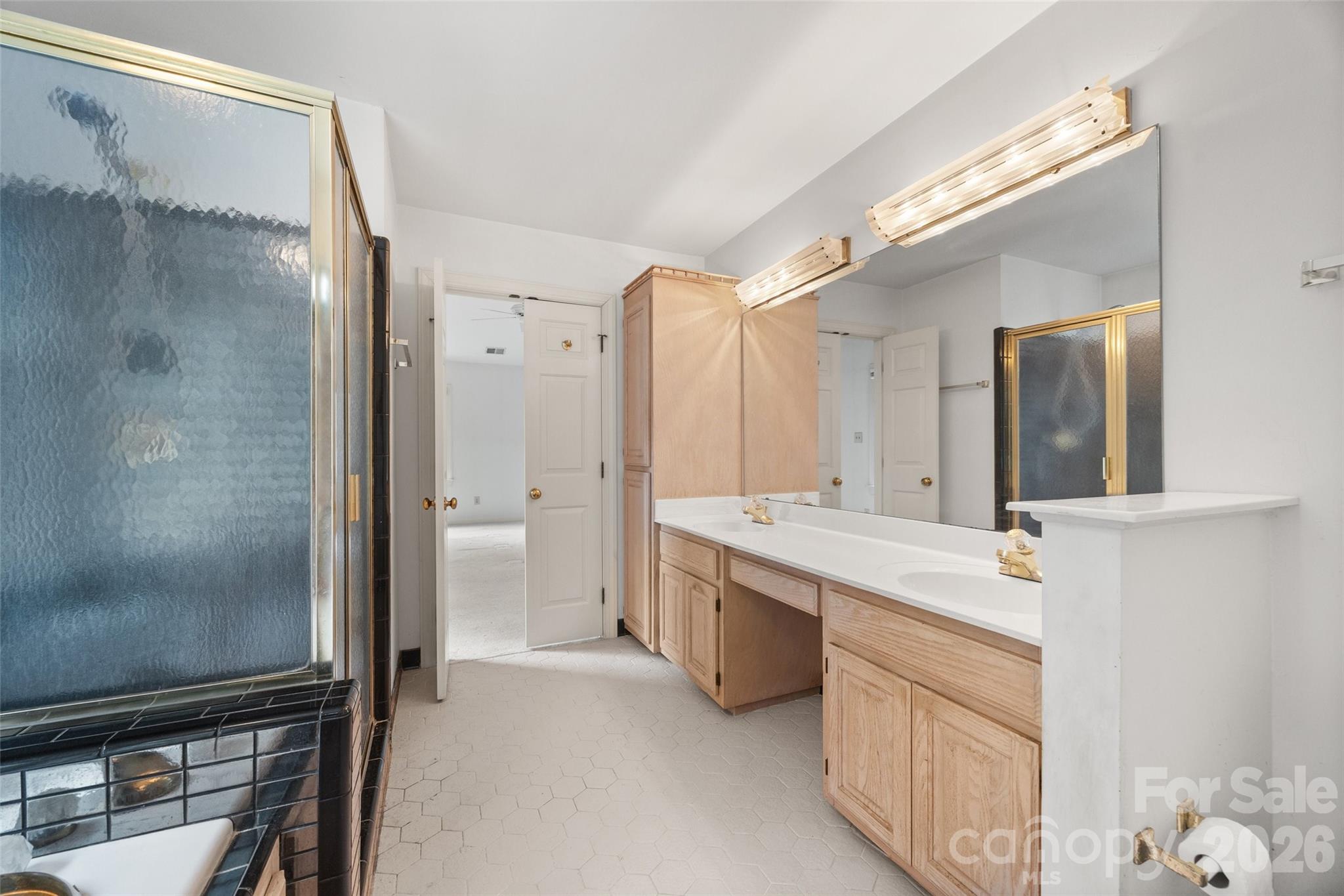 7411 Leharne Drive — Charlotte