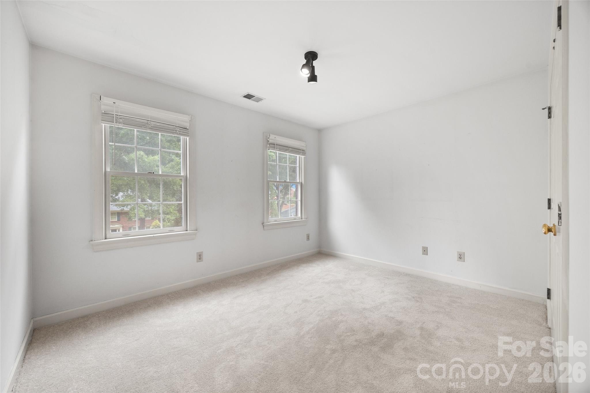 7411 Leharne Drive — Charlotte