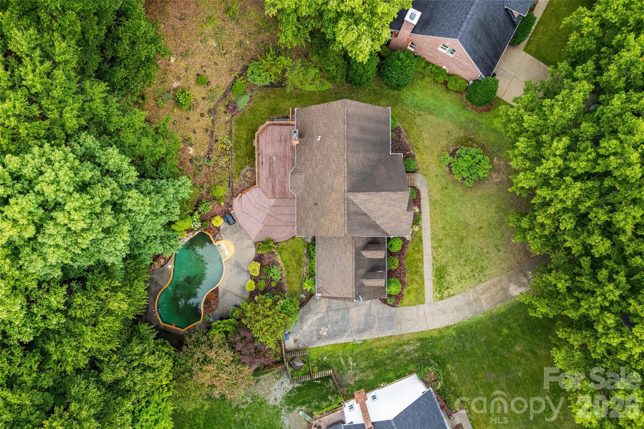 7411 Leharne Drive — Charlotte