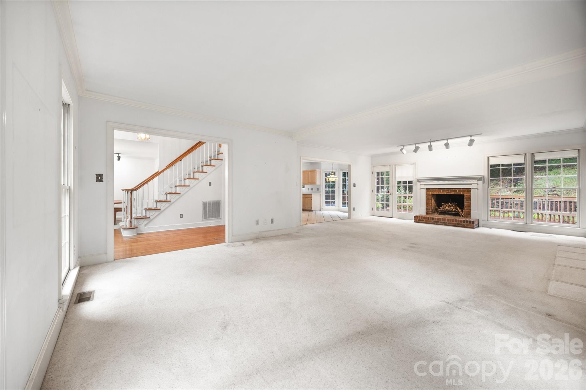 7411 Leharne Drive — Charlotte