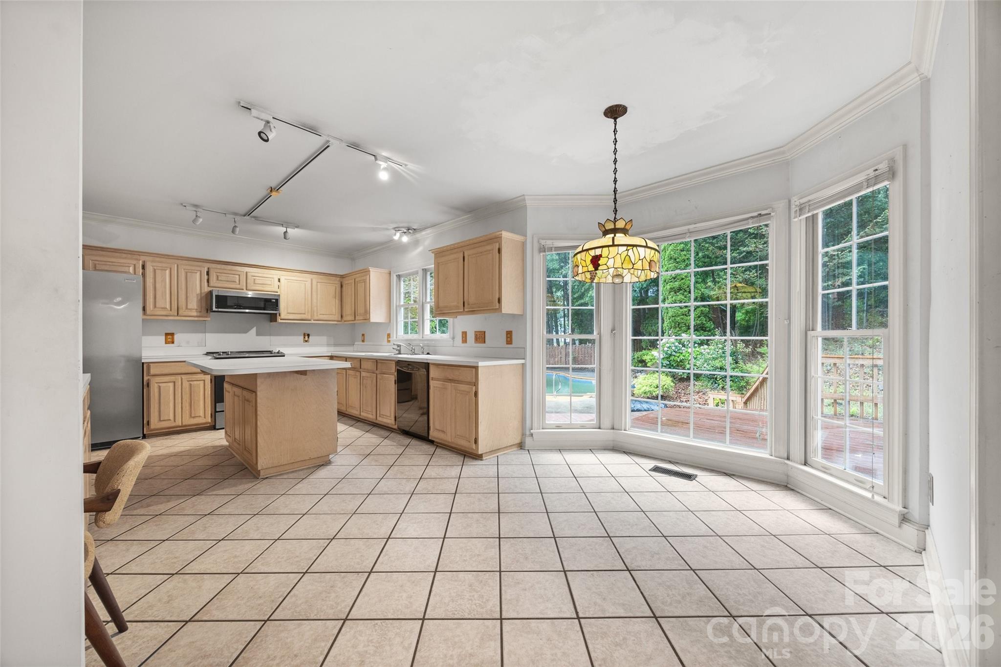 7411 Leharne Drive — Charlotte