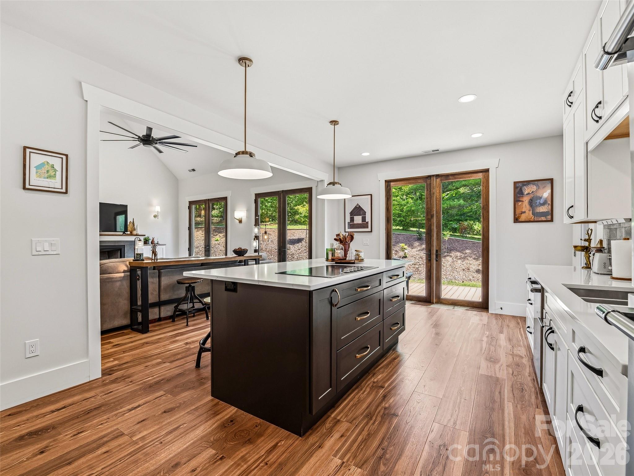 158 Trellem Trail — Hendersonville