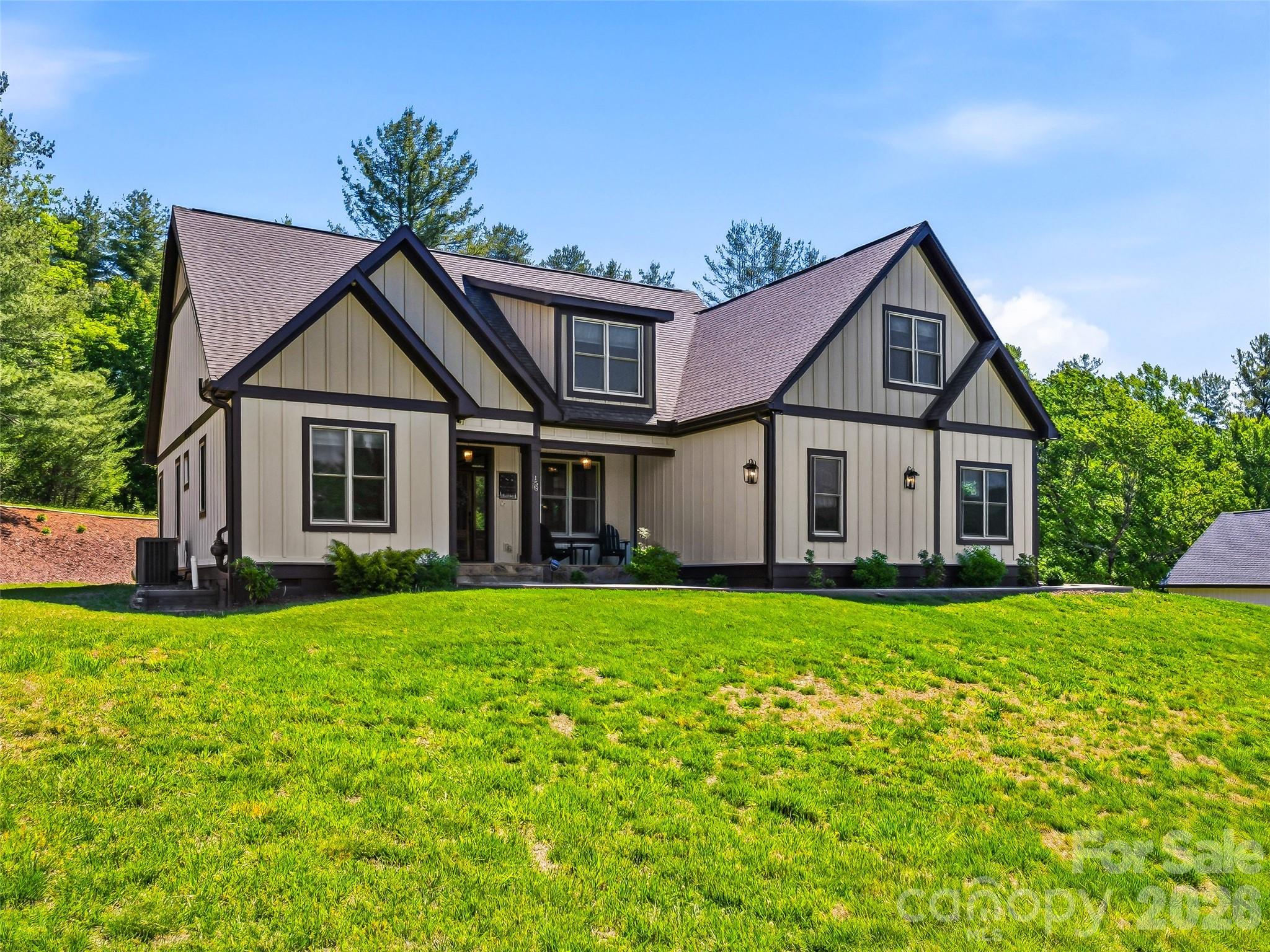 158 Trellem Trail — Hendersonville