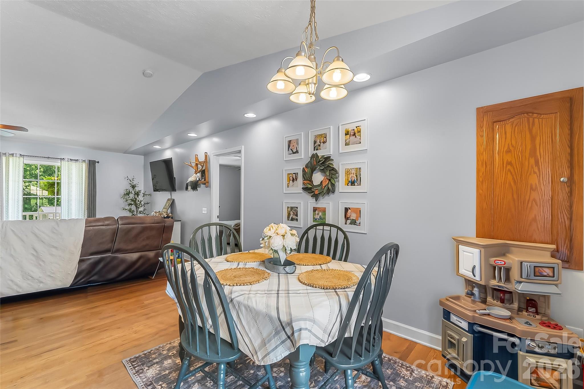 1498 Salem Road — Morganton