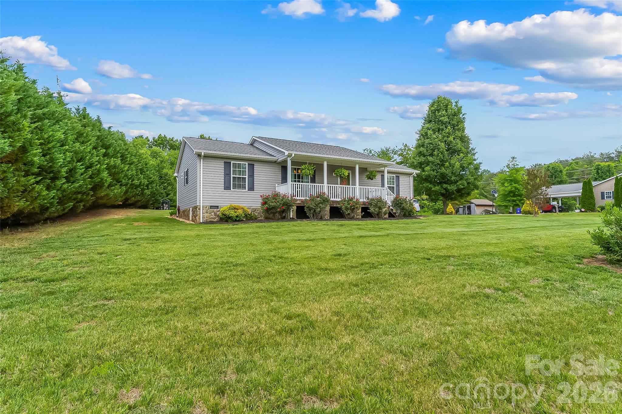 1498 Salem Road — Morganton