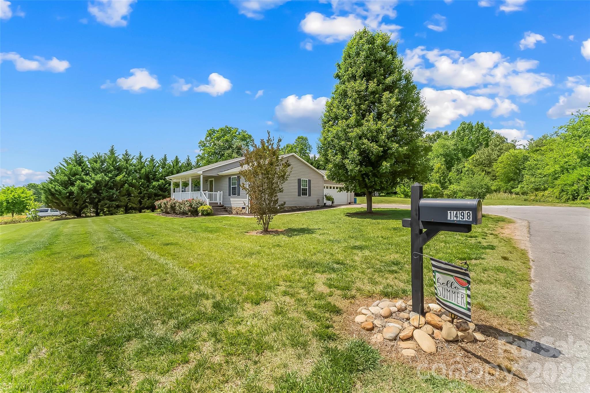 1498 Salem Road — Morganton