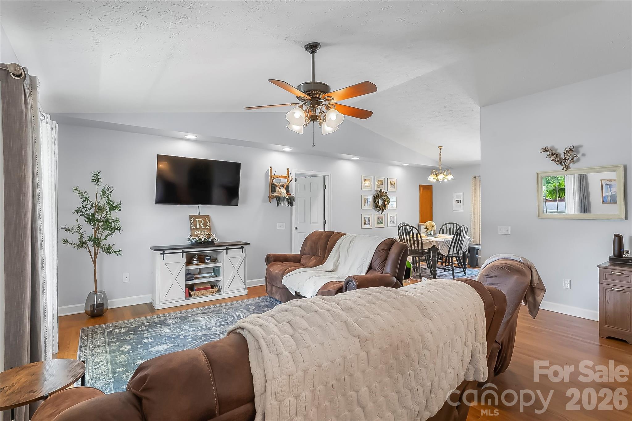 1498 Salem Road — Morganton