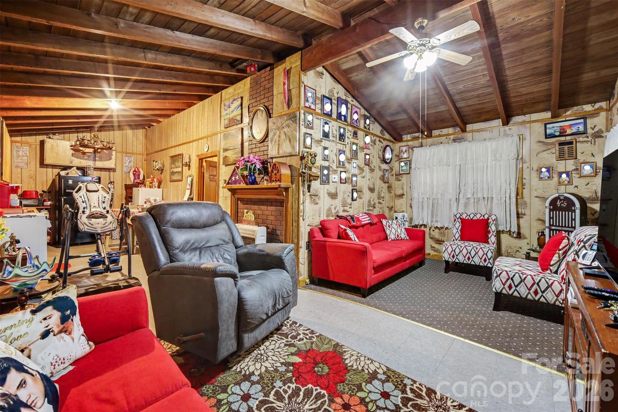 260 Cherrywood Lane — Sharon