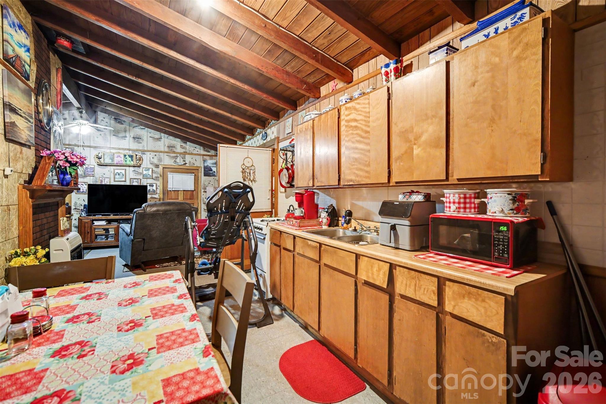 260 Cherrywood Lane — Sharon