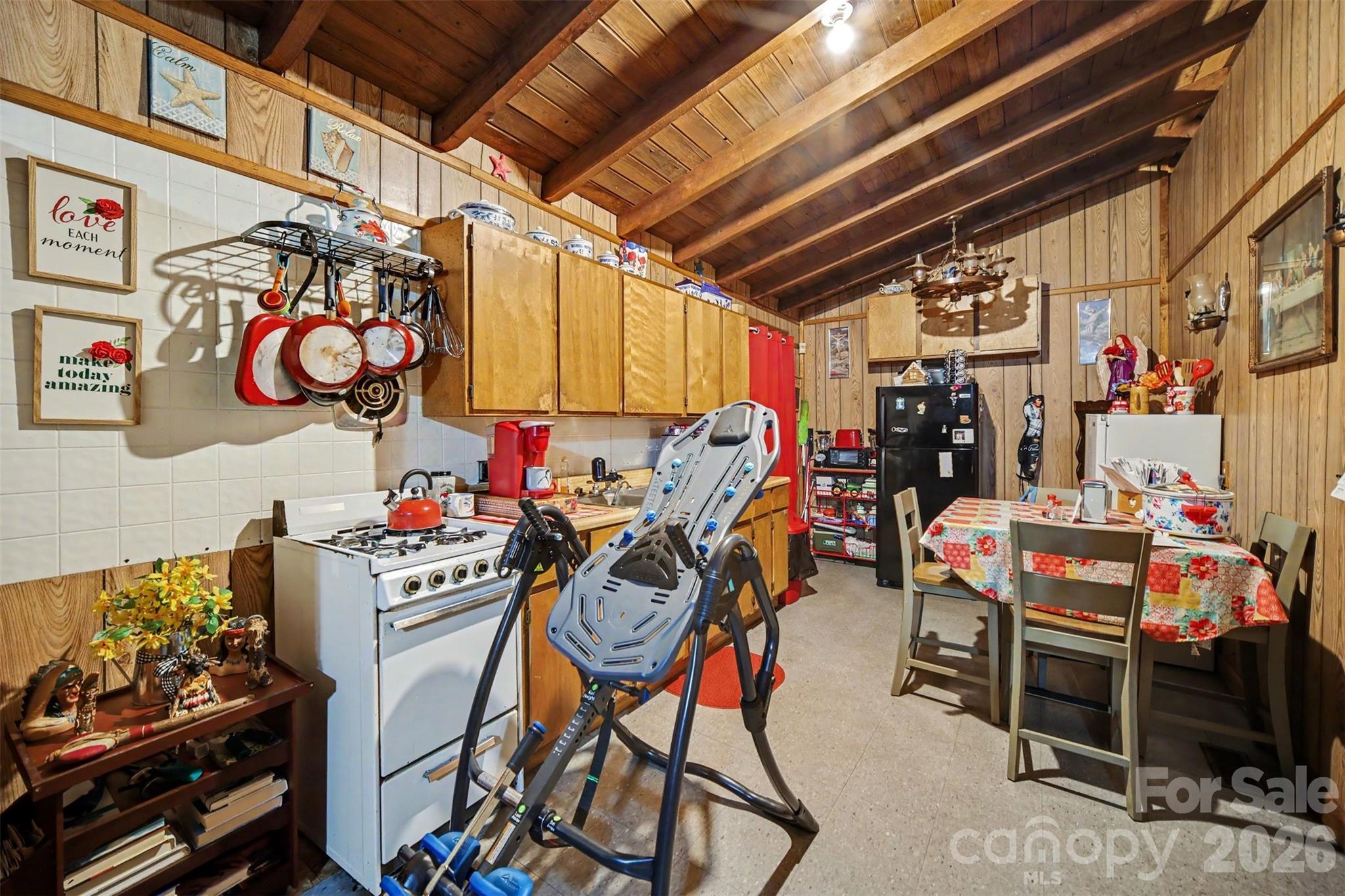 260 Cherrywood Lane — Sharon