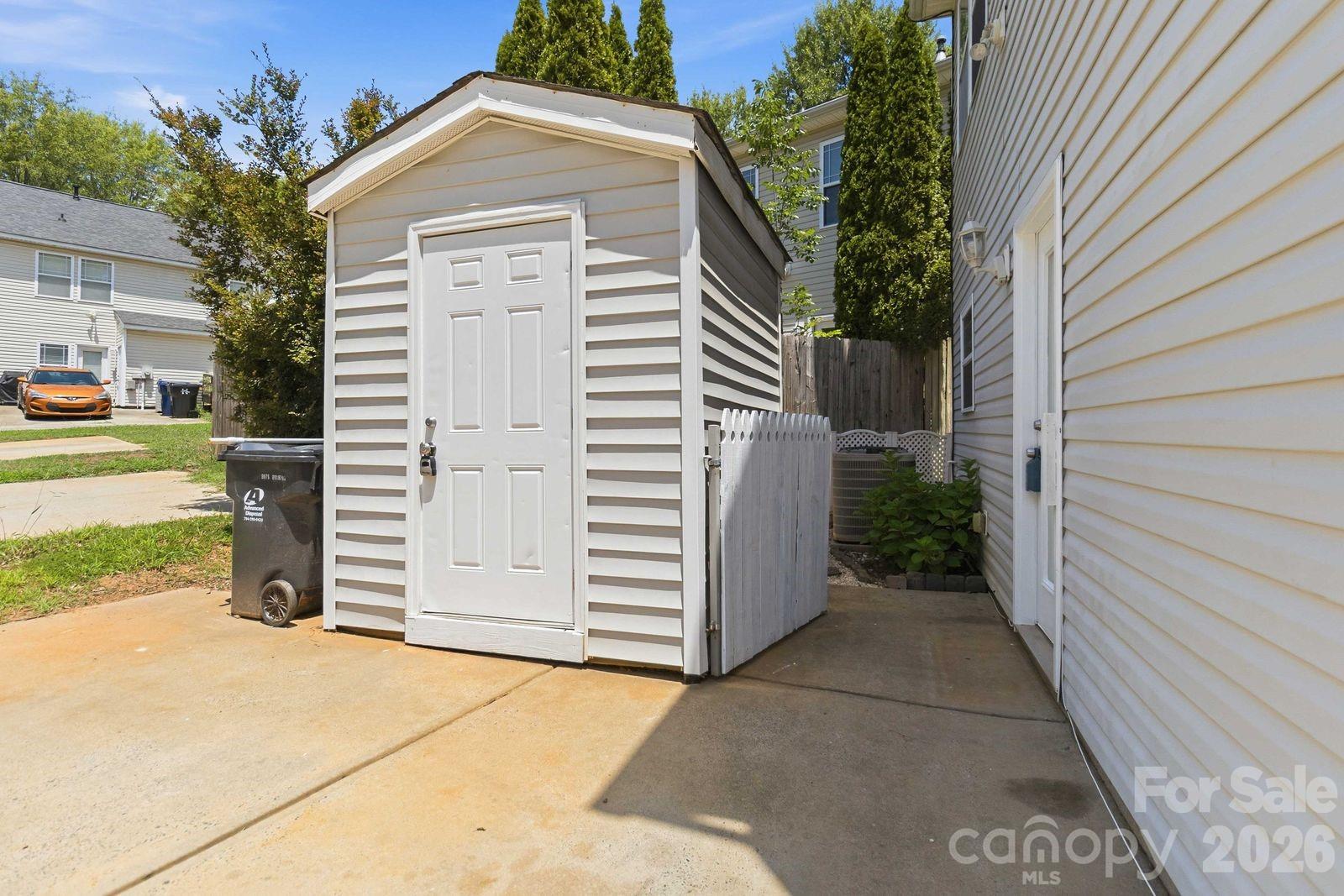 13129 Windy Lea Lane — Huntersville