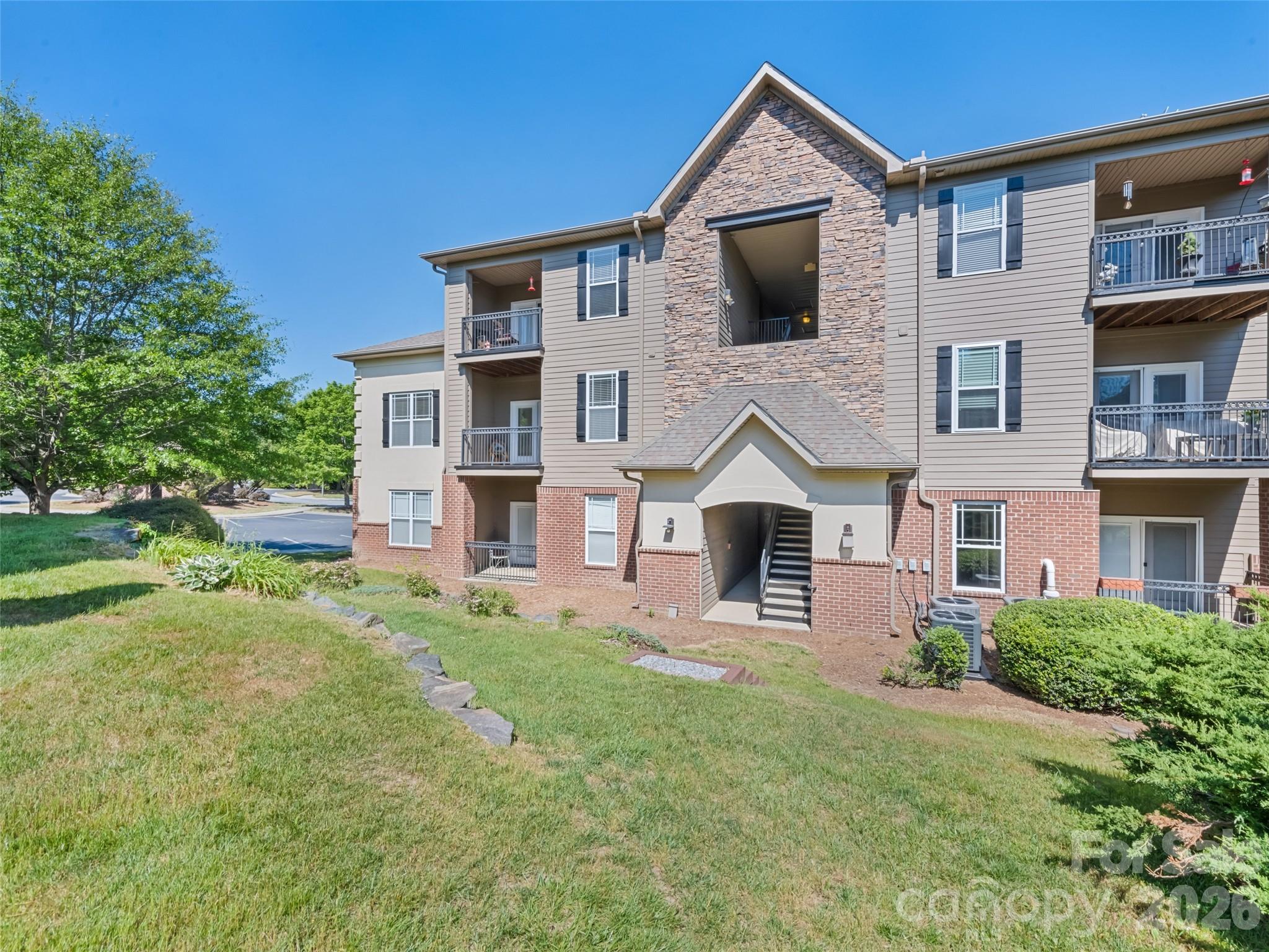 291 Brickton Village Circle #207 — Fletcher