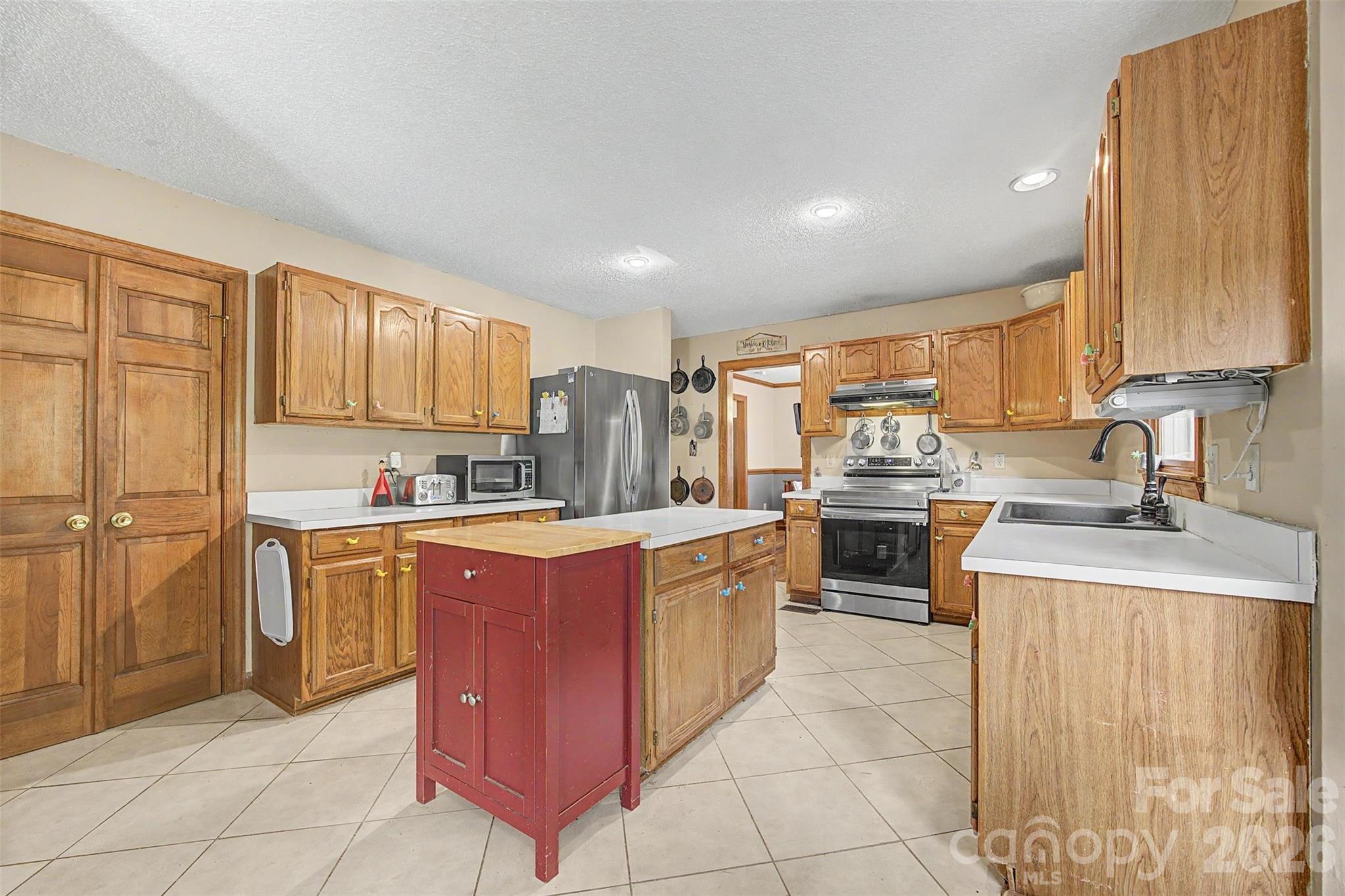 402 S Providence Road — Waxhaw
