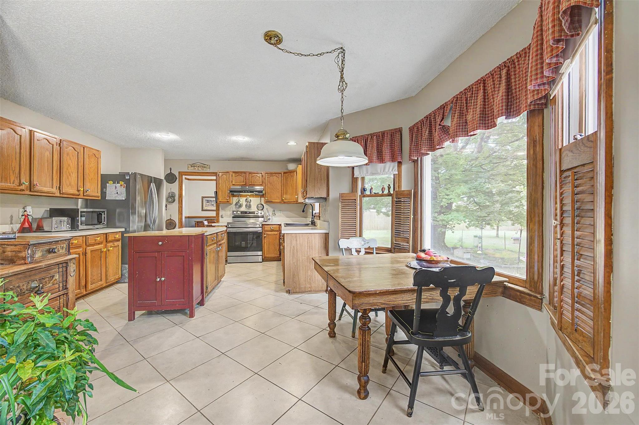 402 S Providence Road — Waxhaw