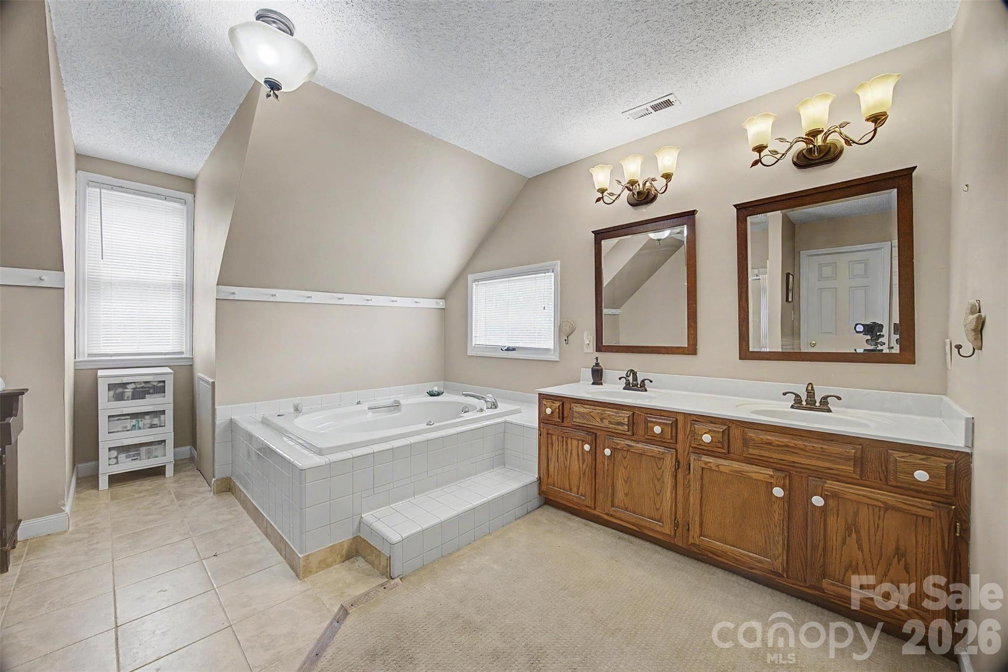 402 S Providence Road — Waxhaw