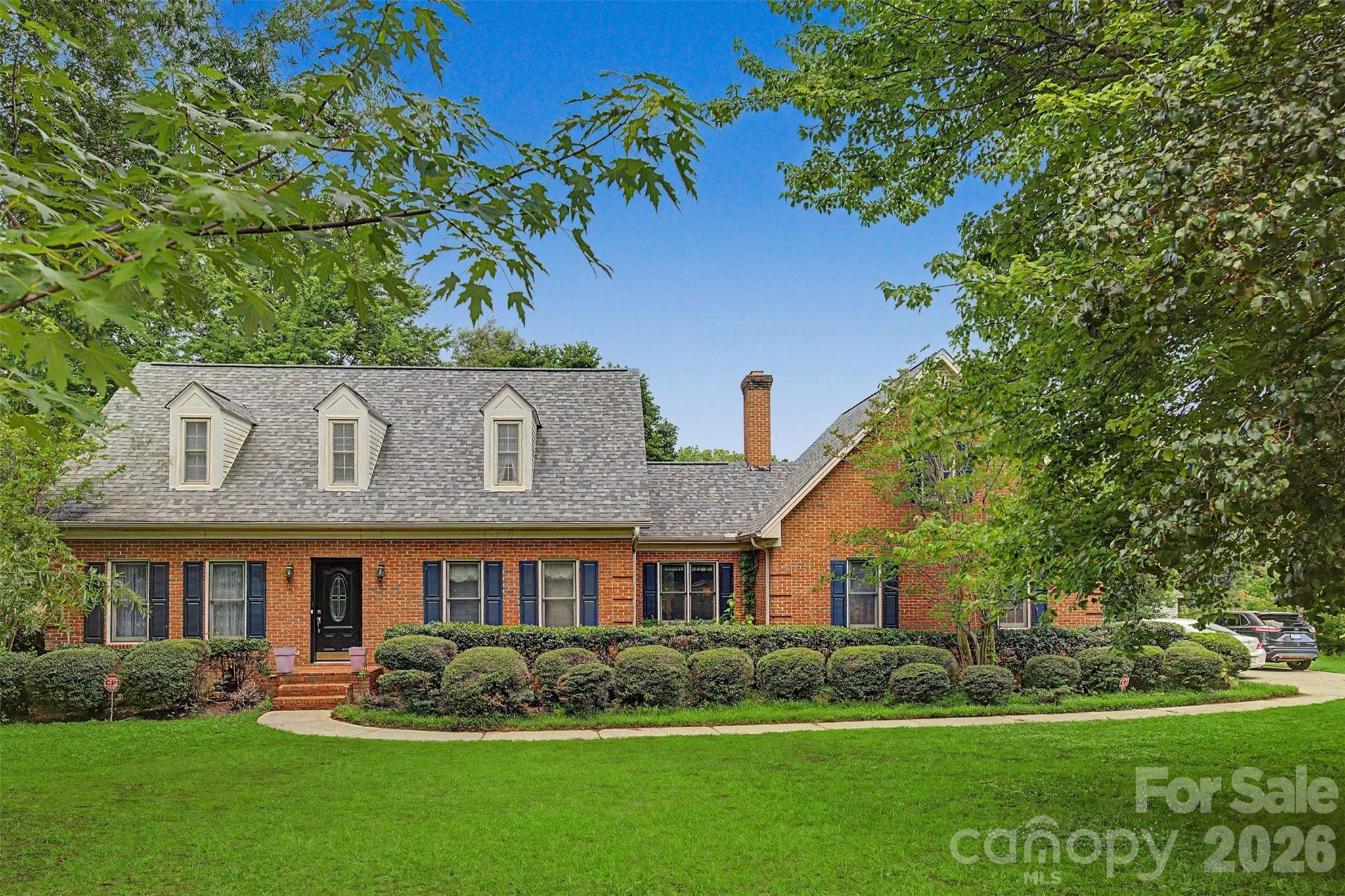 402 S Providence Road — Waxhaw