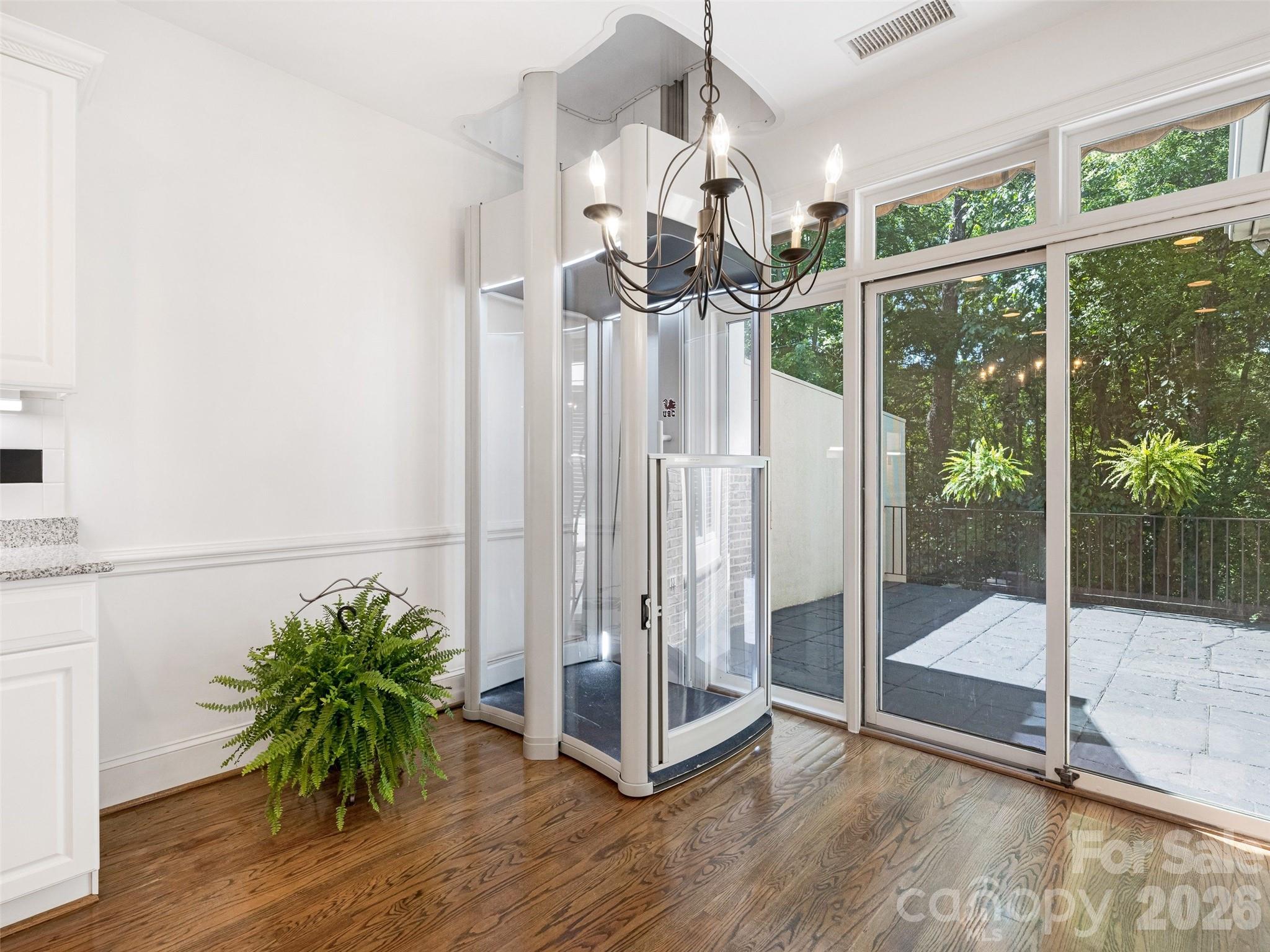 8952 Challis Hill Lane — Charlotte