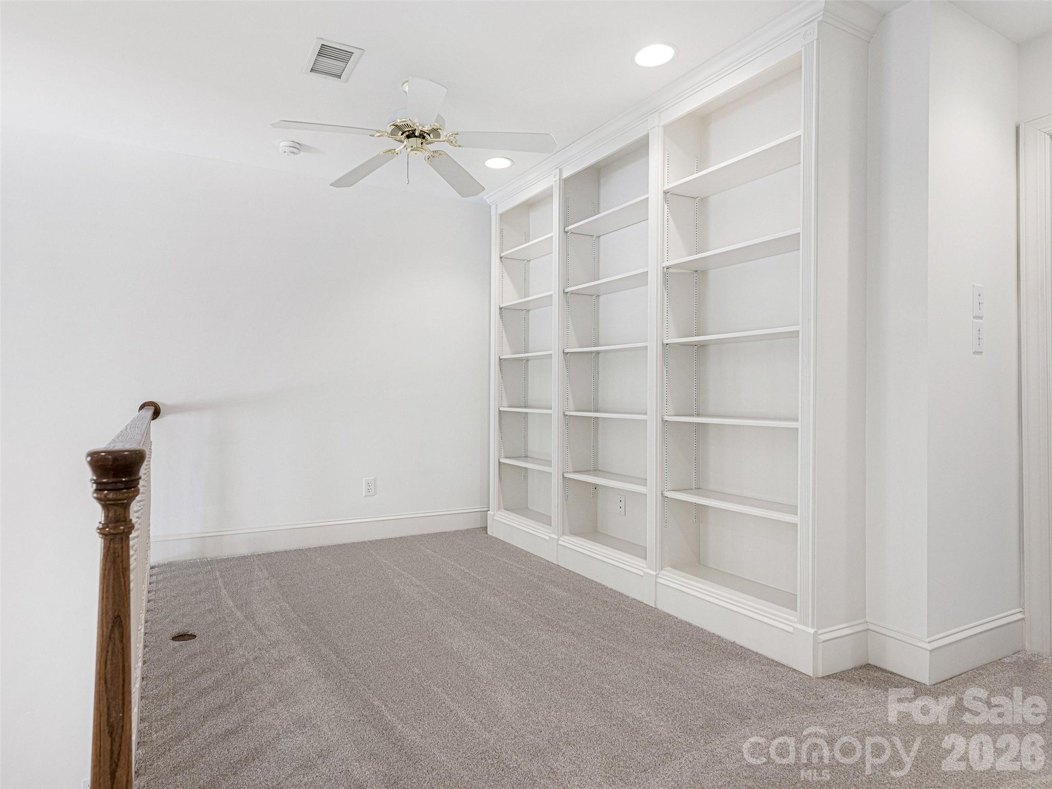 8952 Challis Hill Lane — Charlotte