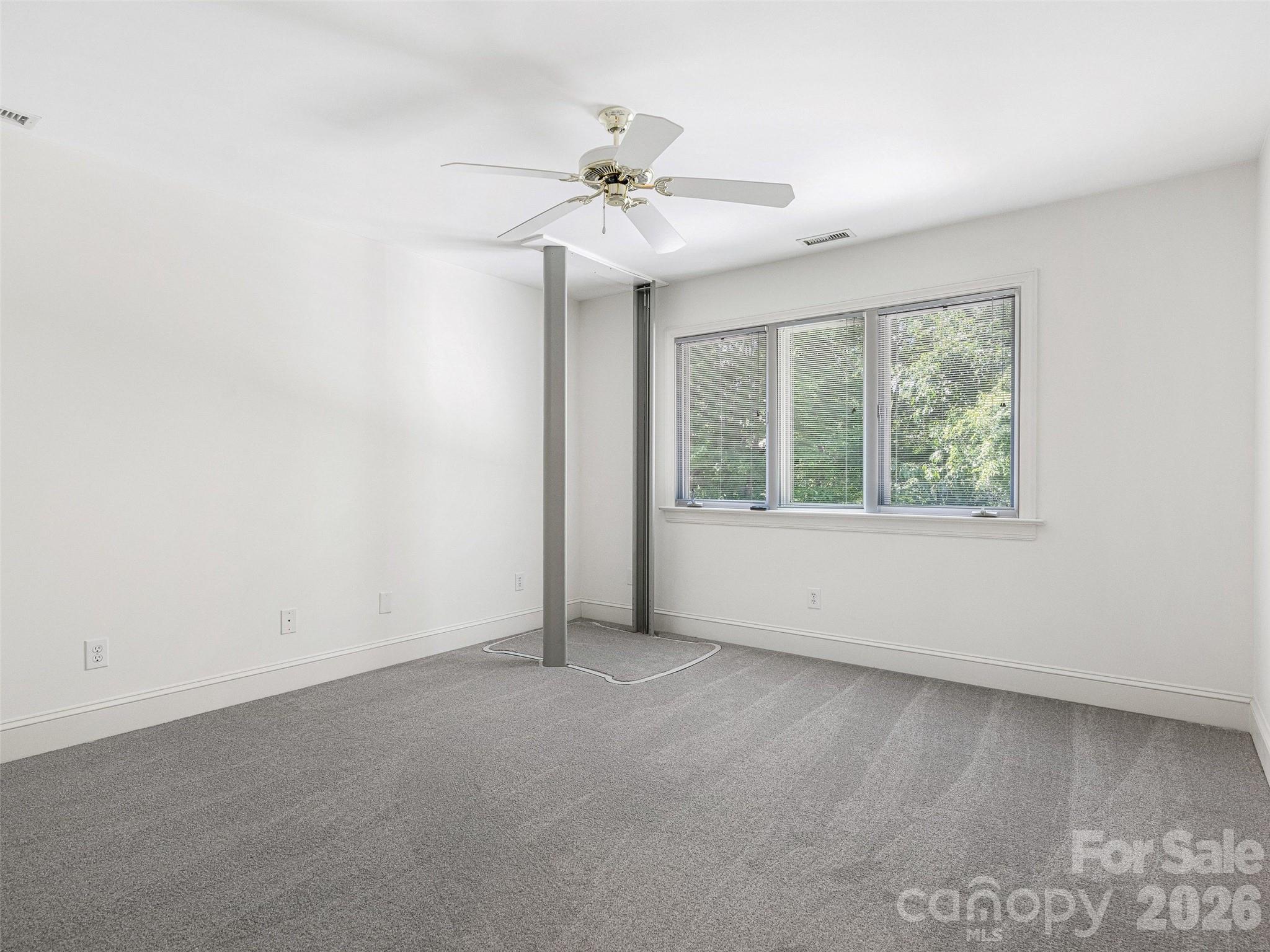 8952 Challis Hill Lane — Charlotte