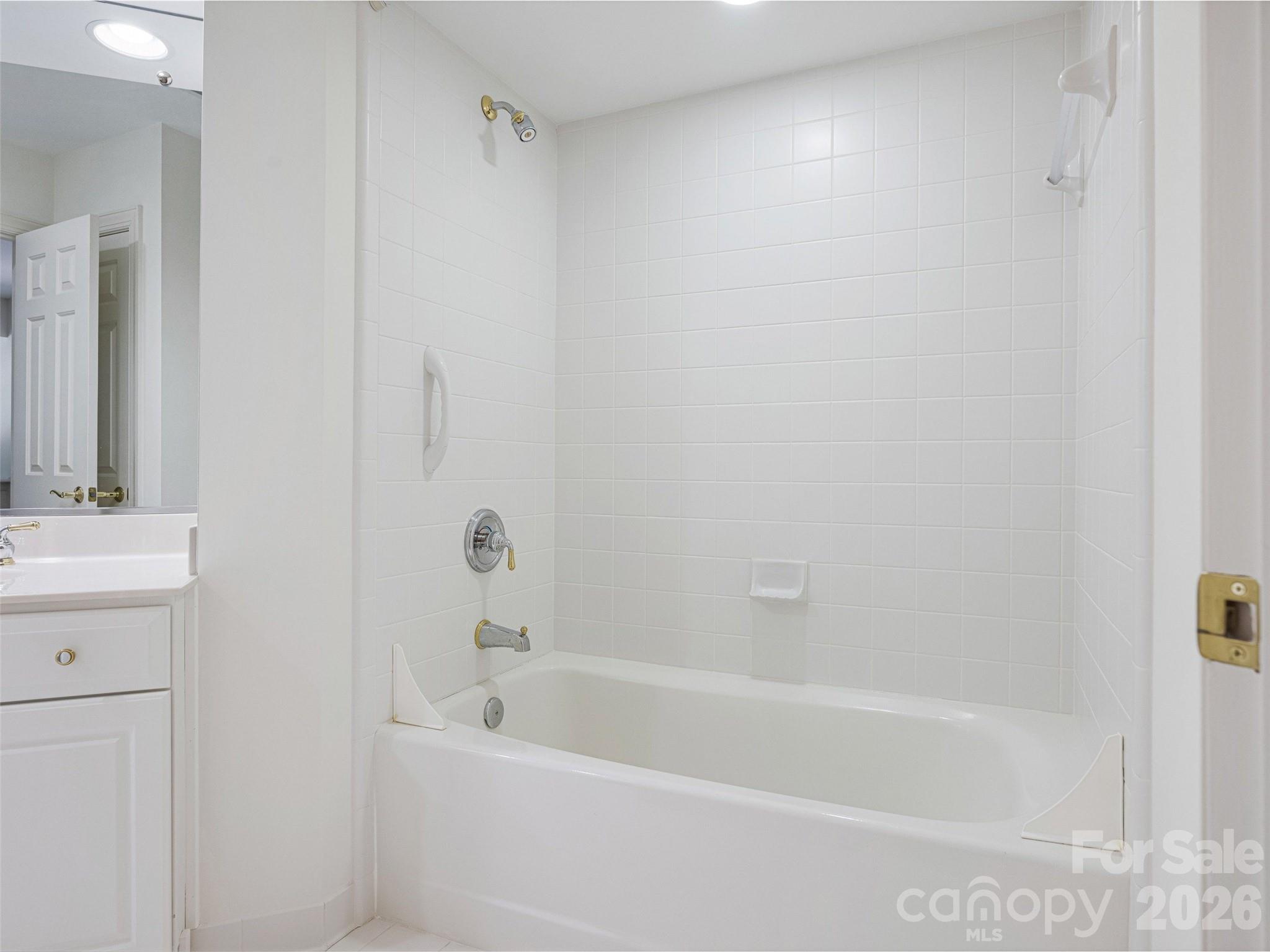 8952 Challis Hill Lane — Charlotte