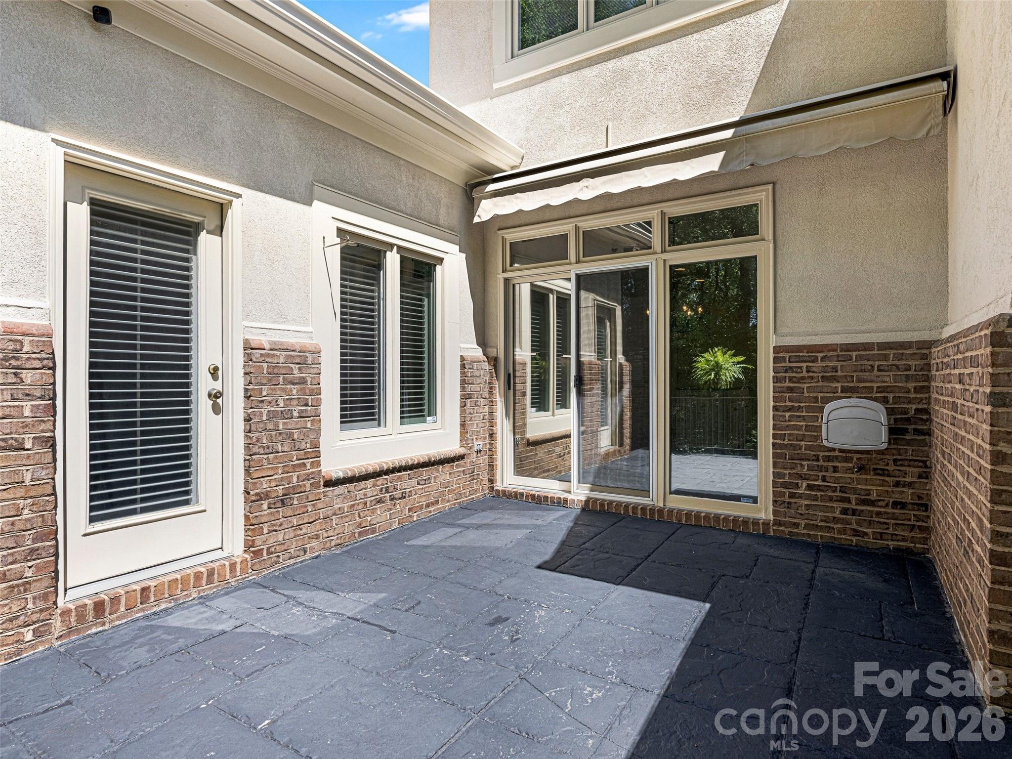 8952 Challis Hill Lane — Charlotte