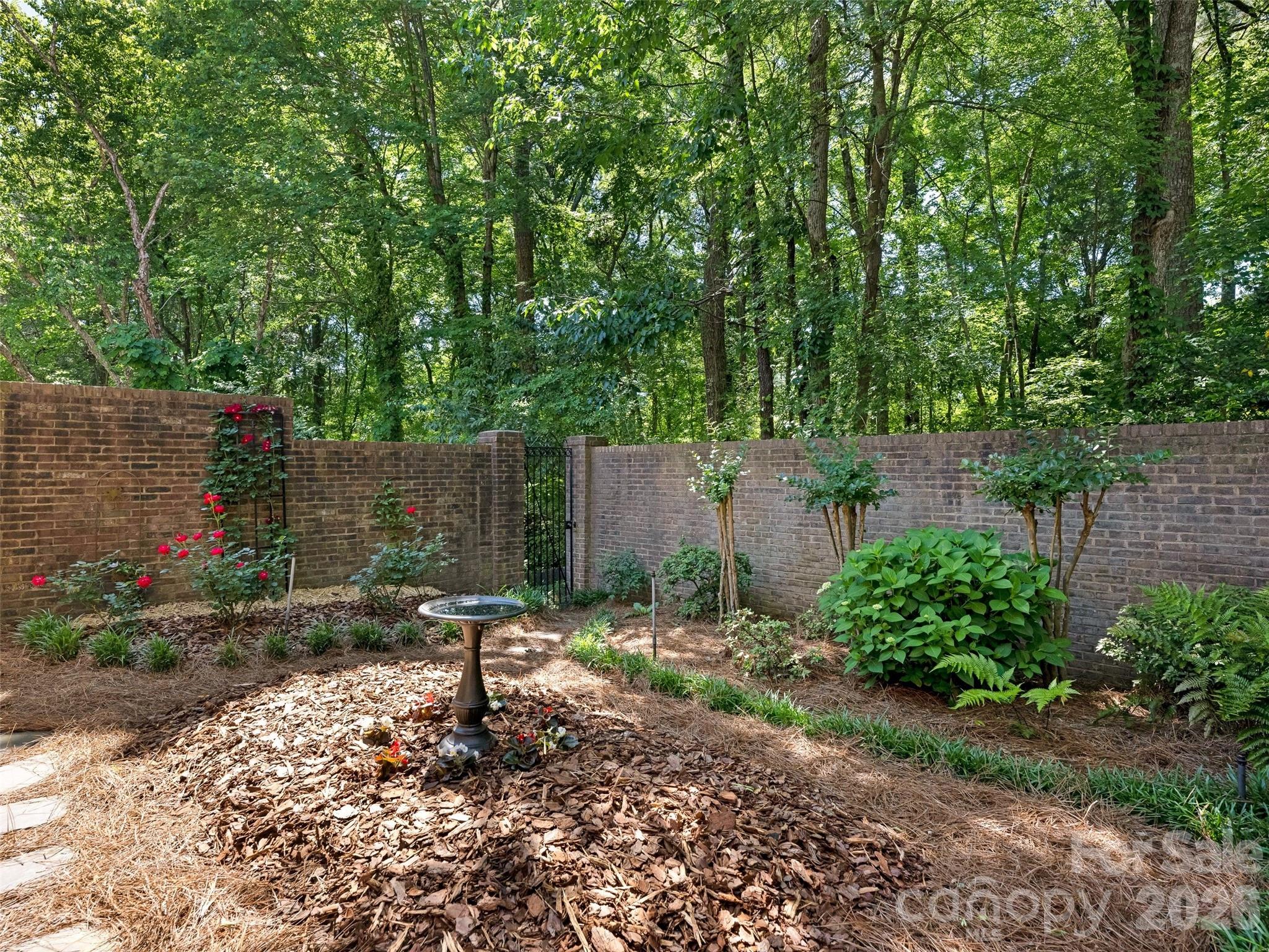 8952 Challis Hill Lane — Charlotte