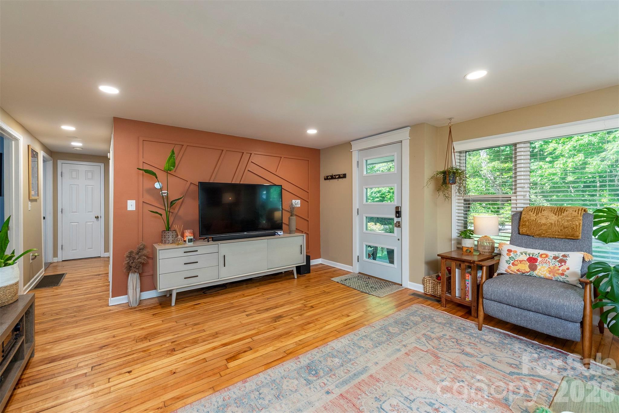 21 Hi Alta Avenue — Asheville