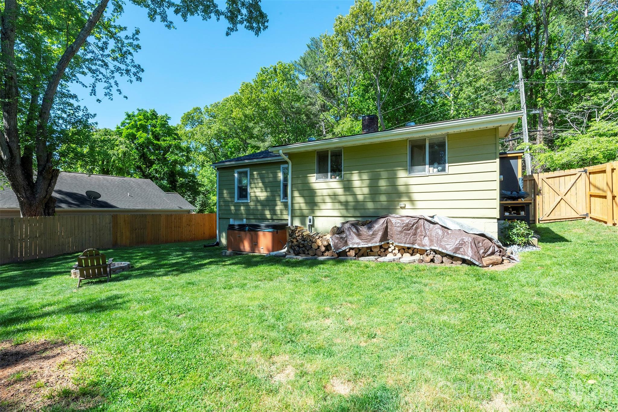 21 Hi Alta Avenue — Asheville