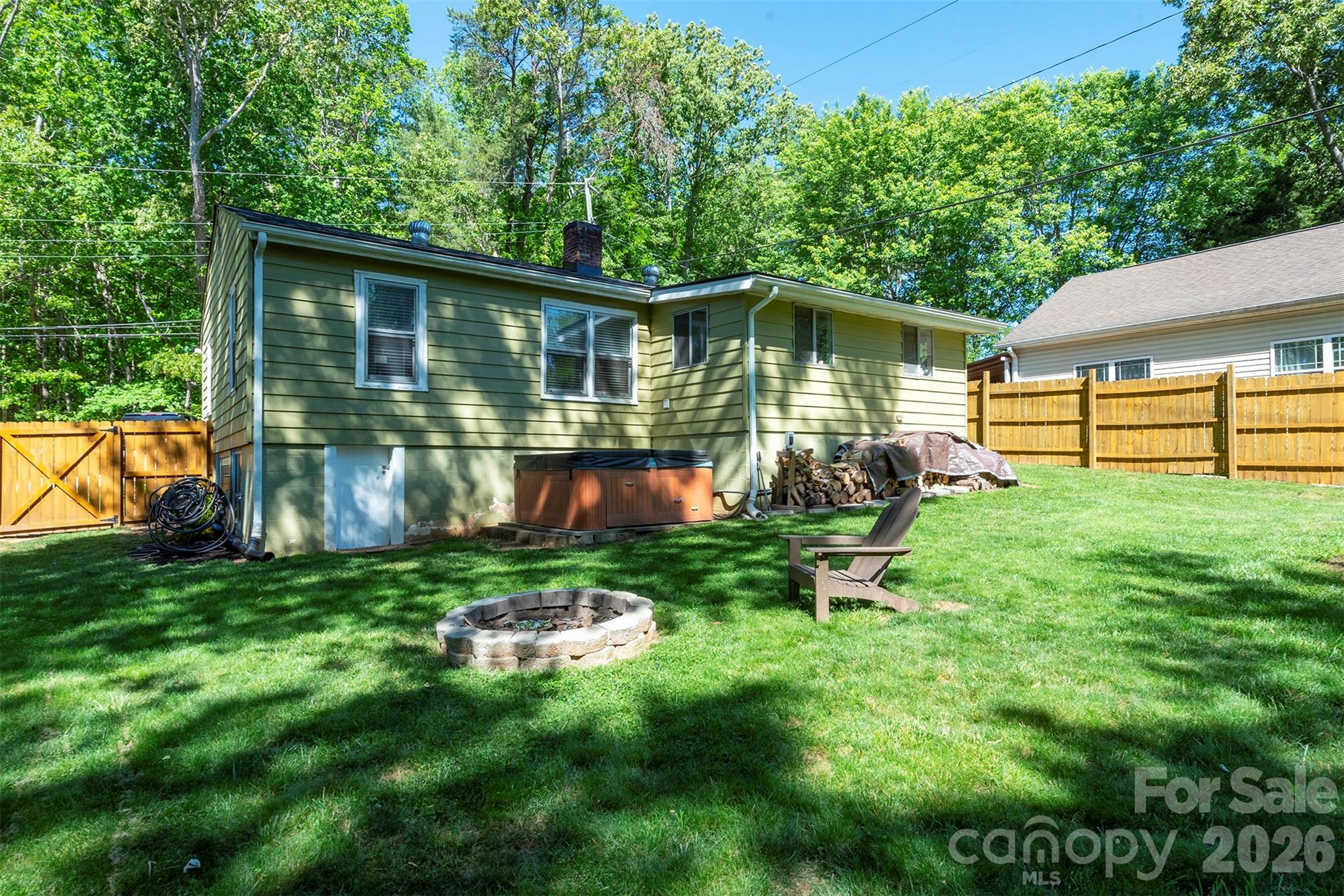 21 Hi Alta Avenue — Asheville