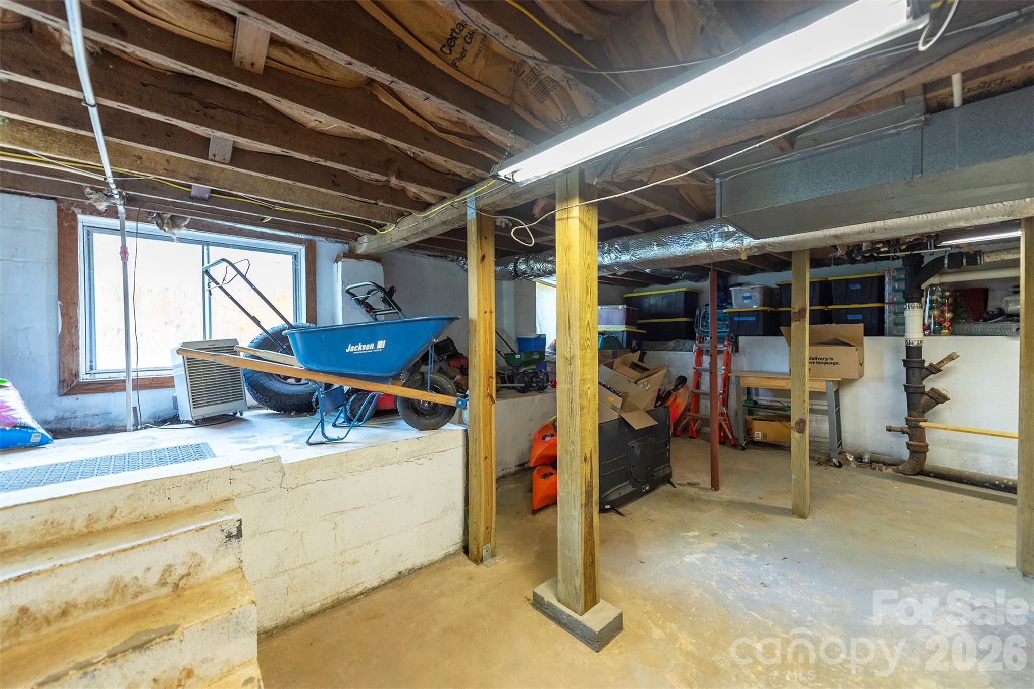 21 Hi Alta Avenue — Asheville