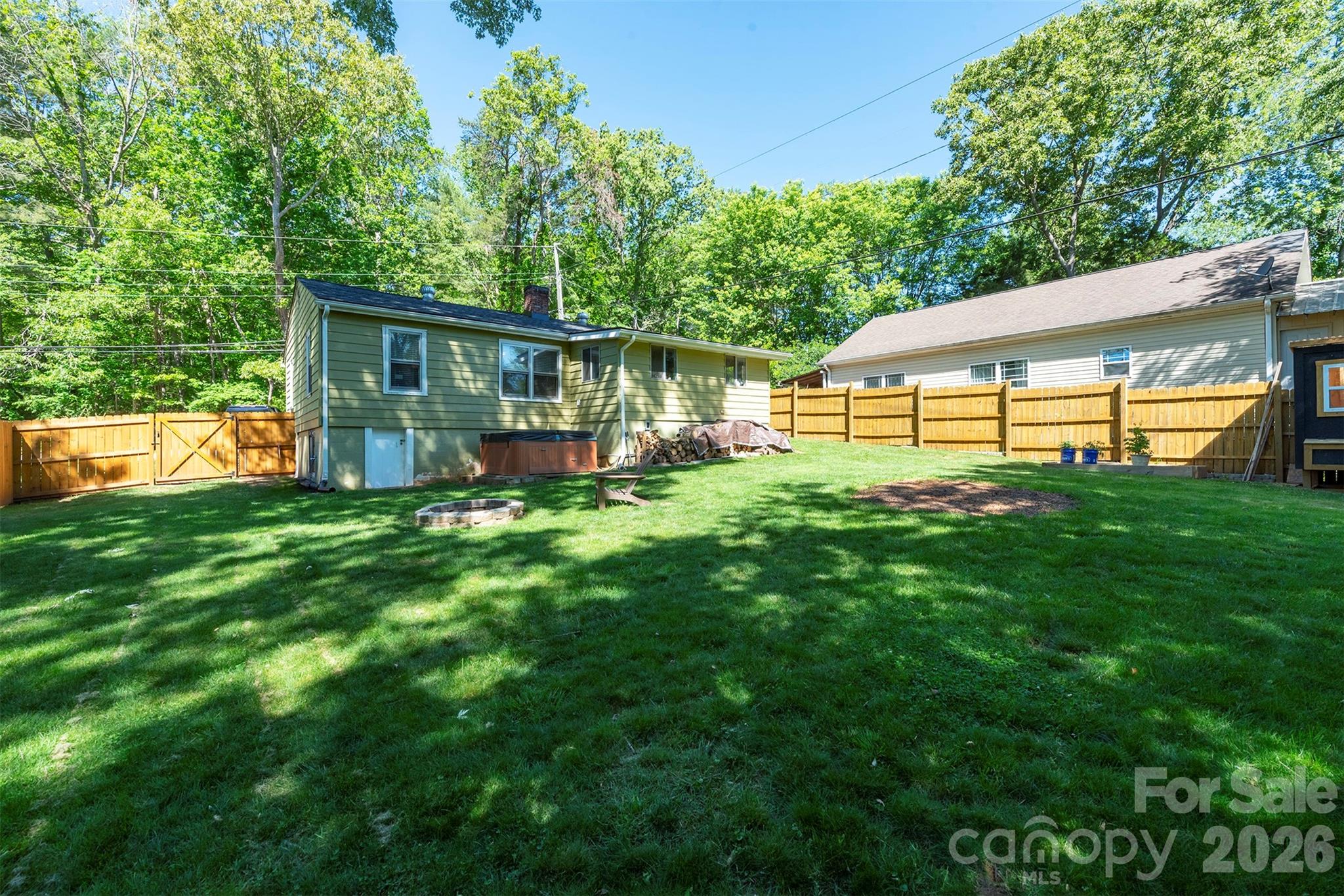 21 Hi Alta Avenue — Asheville
