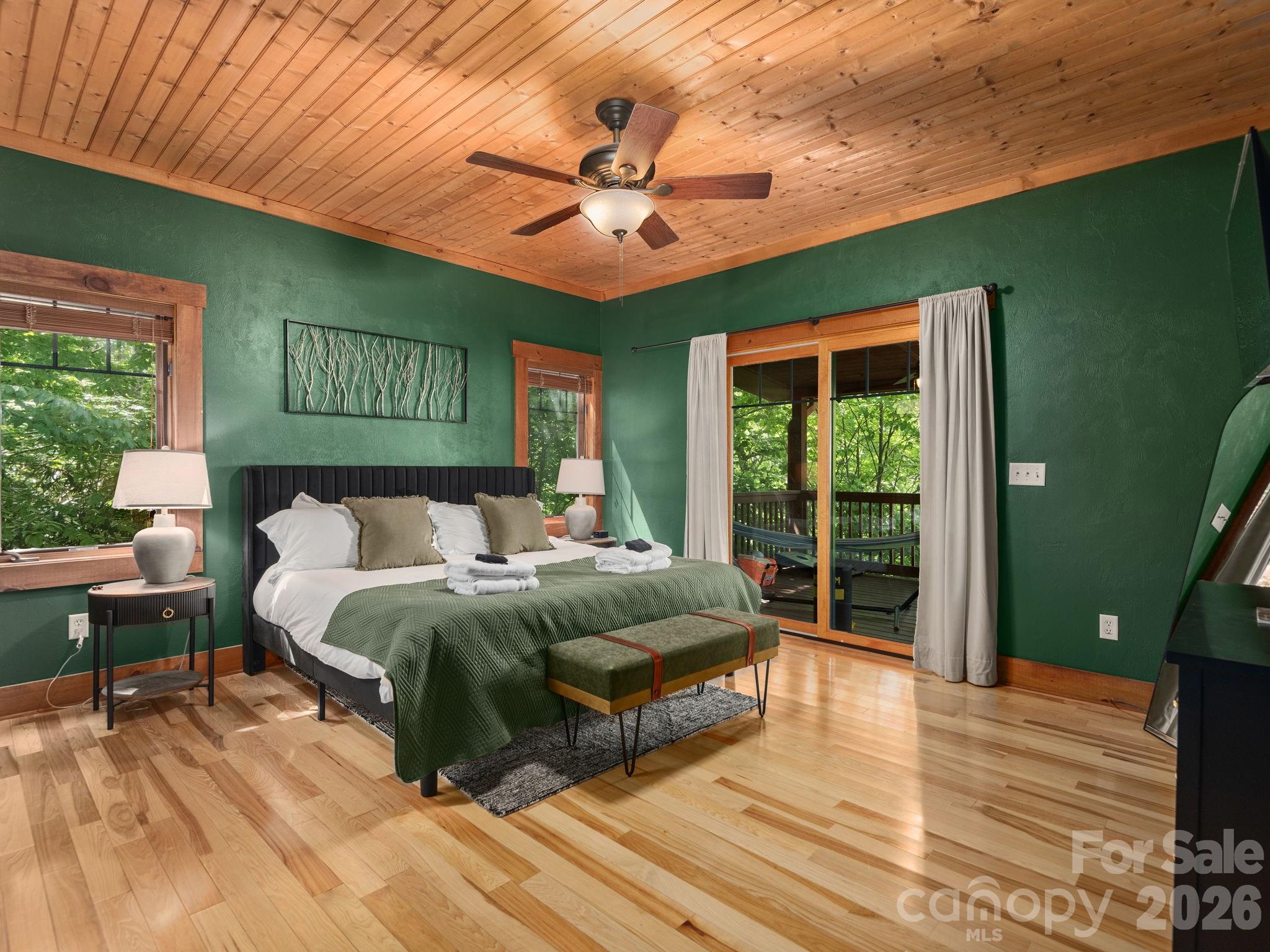 39 Great Aspen Way — Black Mountain