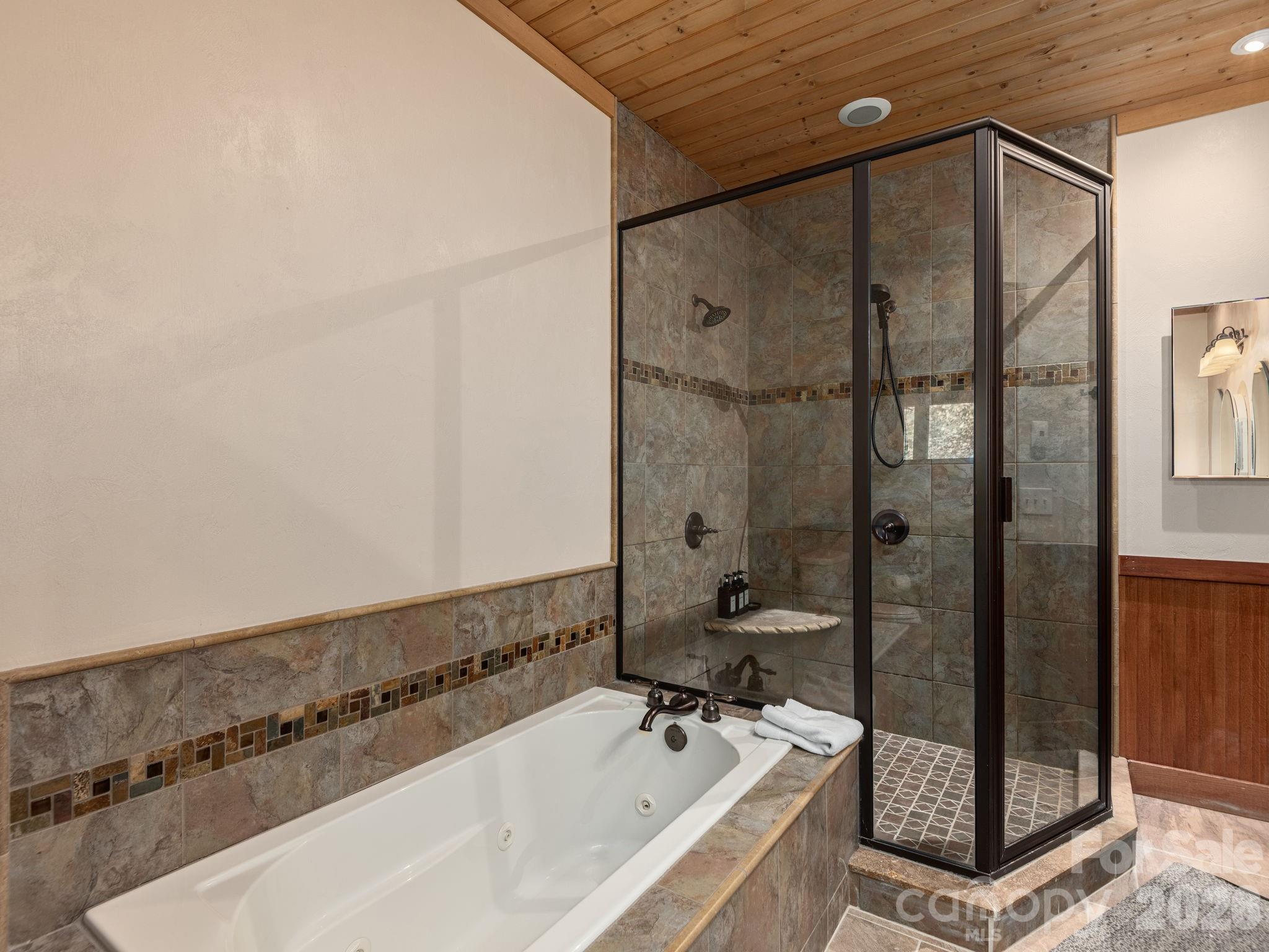 39 Great Aspen Way — Black Mountain