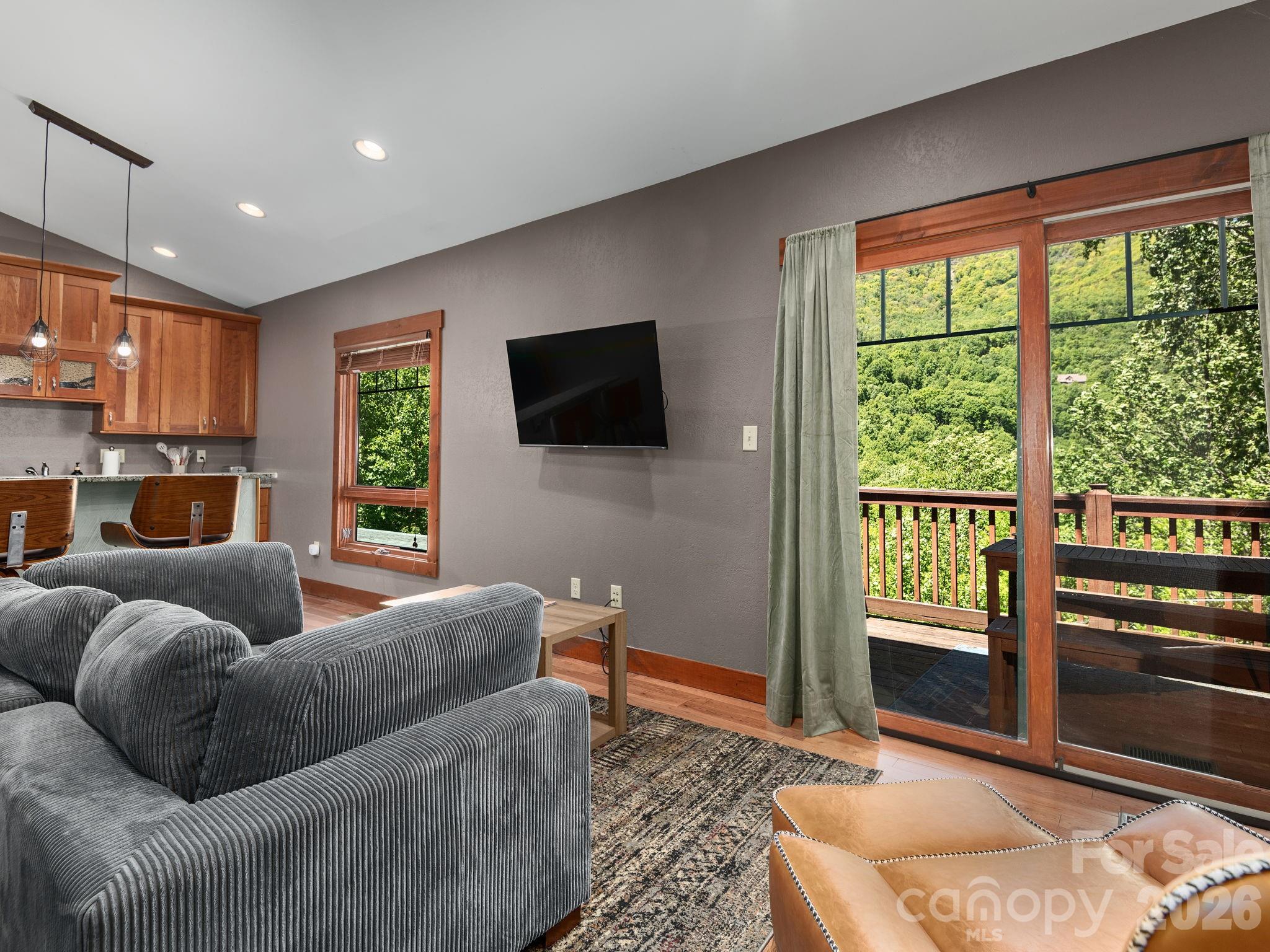39 Great Aspen Way — Black Mountain